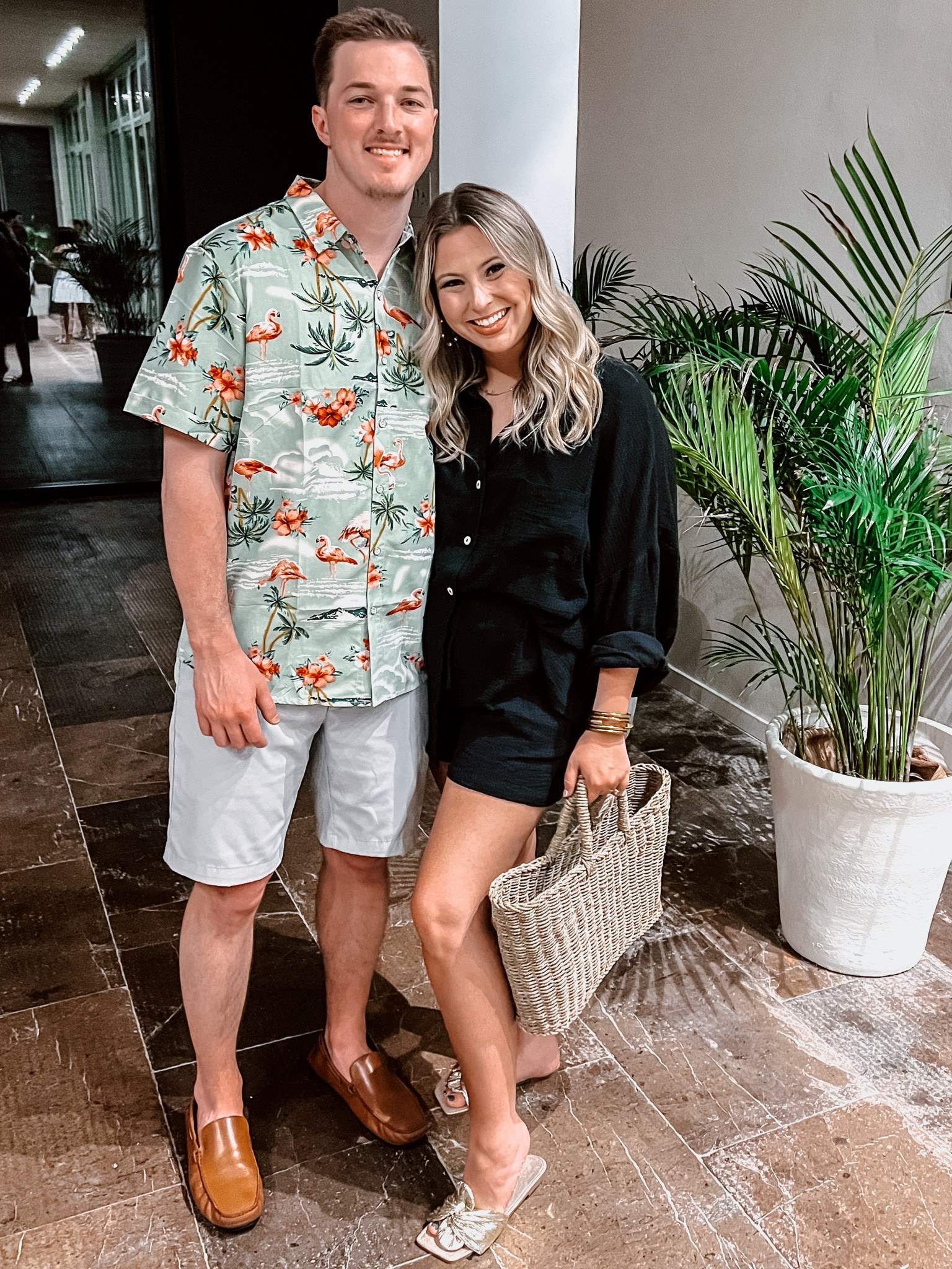 This two piece set is so comfy! Dress it up or down for the perfect fit!! 🖤

#LTKFindsUnder50 #LTKStyleTip