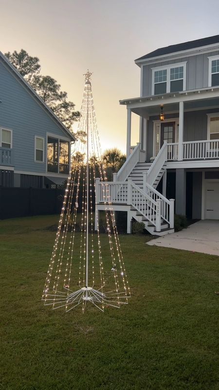 Outdoor #Christmas lights from #homedepot 🎄❄️🤍 

#outdoorchritmaslights #christmaslights #homedepotchristmastree #snowflakes #christmasdecor 

#LTKSeasonal #LTKHoliday #LTKhome