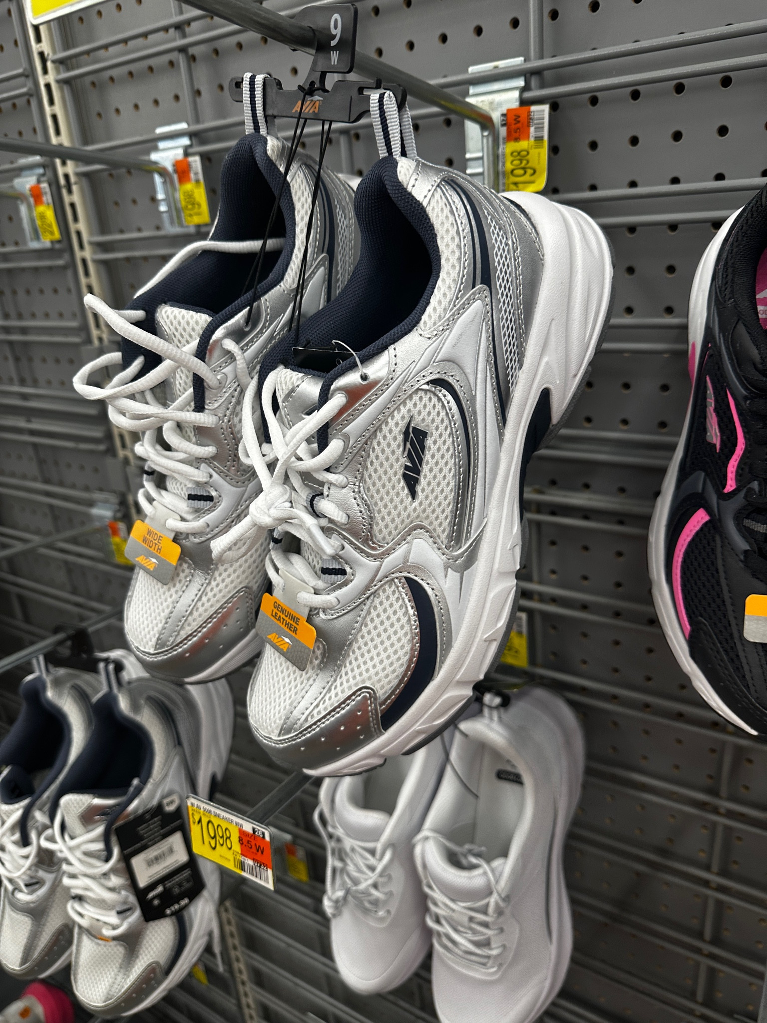Walmart sneakers for the win 


Silver sneakers, Walmart must haves, Walmart finds, Walmart shoes 

#LTKfindsunder50 #LTKshoecrush