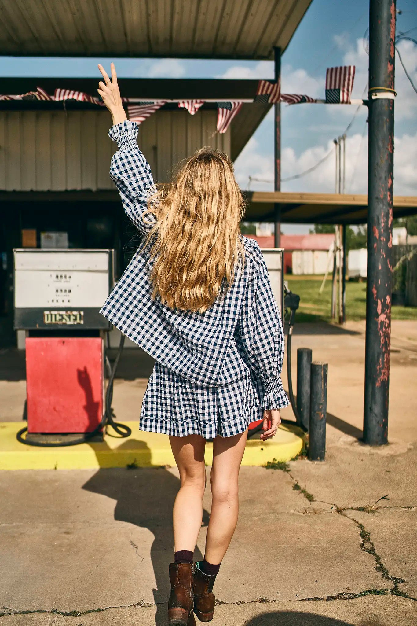 Jemma Short | Hunter Bell