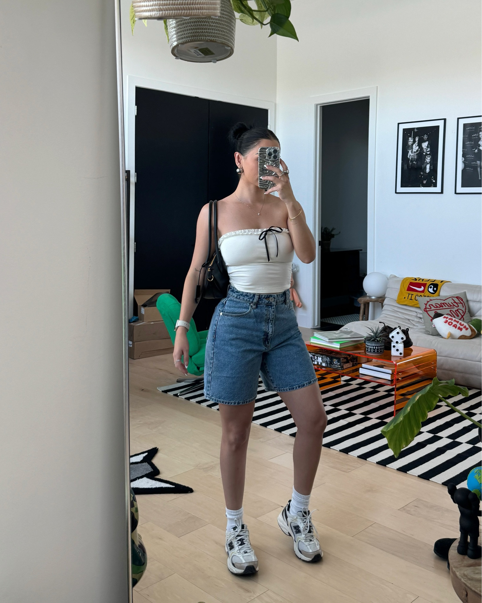 OOTD 🫶🏻 wearing small top and size 27 shorts 