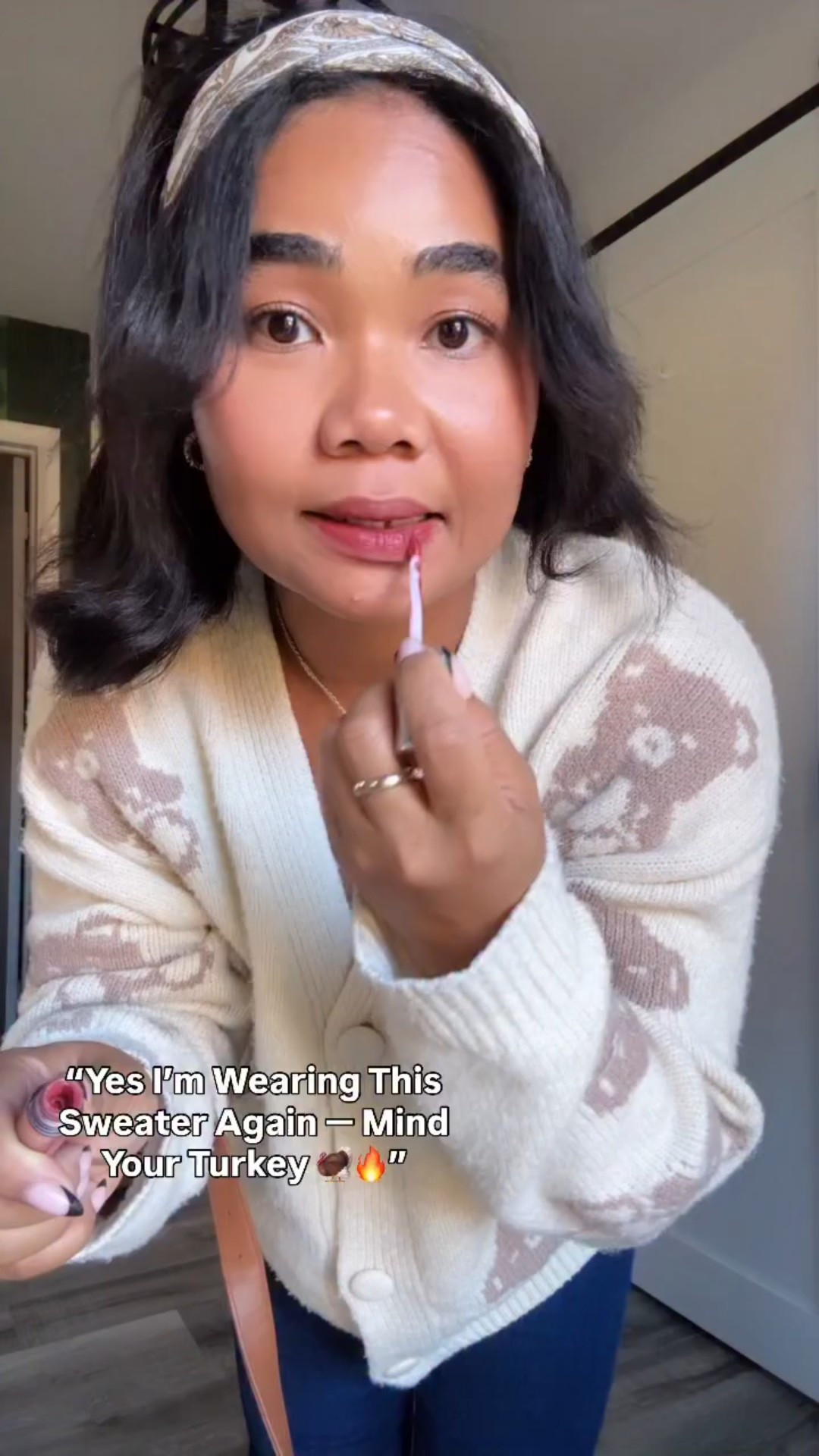 Serving minimalistic cozy this Thanksgiving because the only thing I’m overdressing for is…the mashed potatoes 🫶😂
And yes, it’s the same @walmart sweater I’ve worn 47 times this month. At this point it’s a personality trait. 🤷‍♀️🧶

If you’re looking for an outfit that screams “I put effort in…but not too much,” this is your sign.
Comfort? ✔️
Cute? ✔️
Can unbutton your pants after dinner without anyone noticing? ✔️✔️✔️

👇 Want the links?
💬 Comment OUTFIT and I’ll send every detail straight to your DMs
🔗 Shop more cozy Thanksgiving looks — link in bio
🤎 Follow @shop.ltk + @everydaydonia for daily outfit inspo, Walmart finds, and mom humor because…we all need it

#thanksgivingoutfit #thanksgivingstyle #walmartfashion #walmartfinds #cozyfallstyle #momstylehumor #falloutfitinspo #holidayoutfittips #ltkfallfashion #ltkstyleinspo #affordablefashionfinds #minimalistoutfit #fallfashiontrends #holidaystyling #everydaystyle