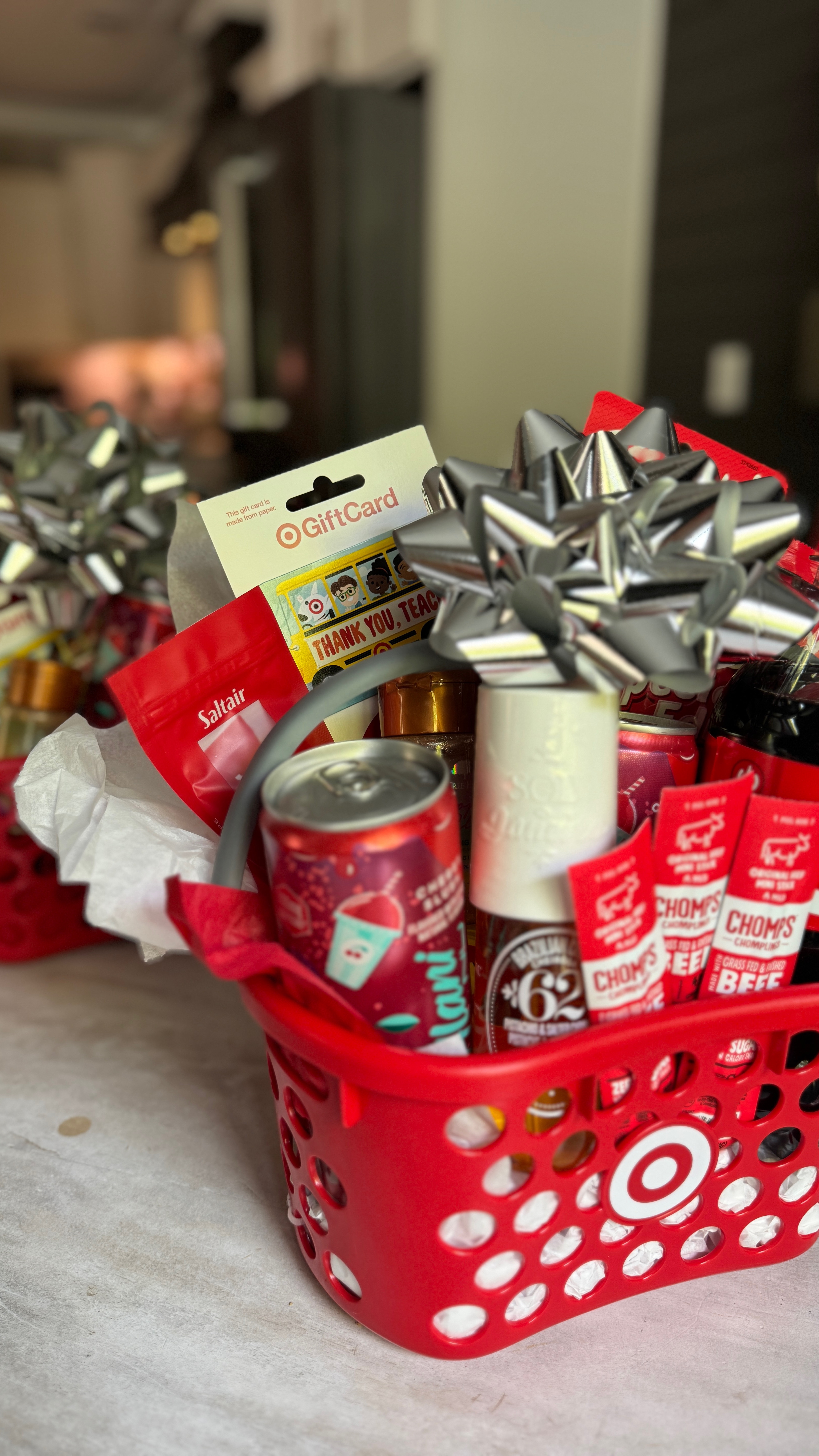 Teacher appreciation gift— a target shopping basket of their own! Stuff a target basket with a gift card for them to shop their favorites + some snacks and drinks ❤️ #teacherappreciationgift #teacherappreciation #teacherappreciationweek 

#LTKKids #LTKFamily #LTKGiftGuide