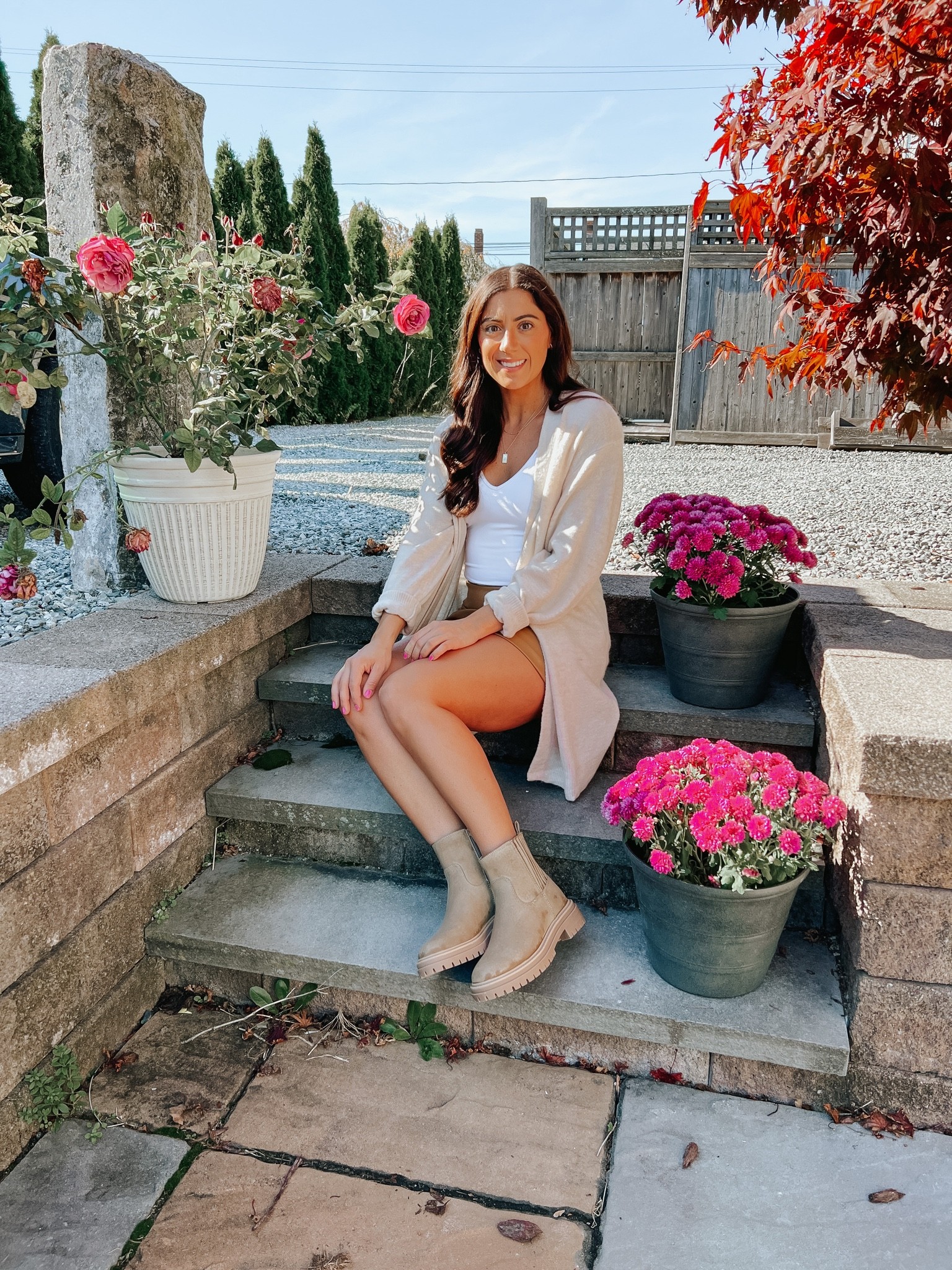 Fall outfit

Winter outfit, date night outfit, Thanksgiving outfit, Chelsea boots, faux leather skirt, skort, cardigan, bodysuit

#LTKstyletip #LTKSeasonal #LTKHoliday