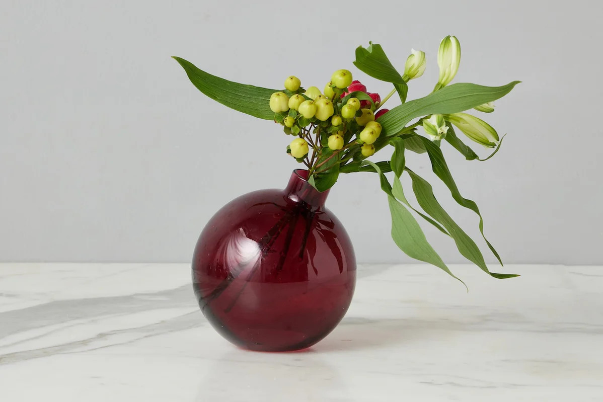 Glass Sphere Bud Vase, Merlot Red | etúHOME
