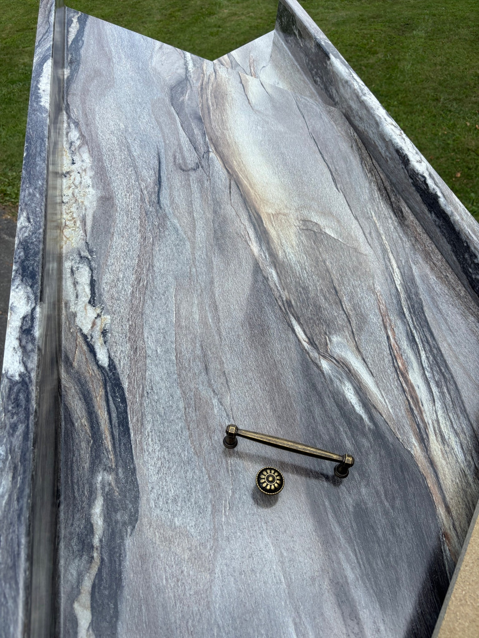 Love this brass hardware!

#LTKSaleAlert #LTKHome #LTKFindsUnder50