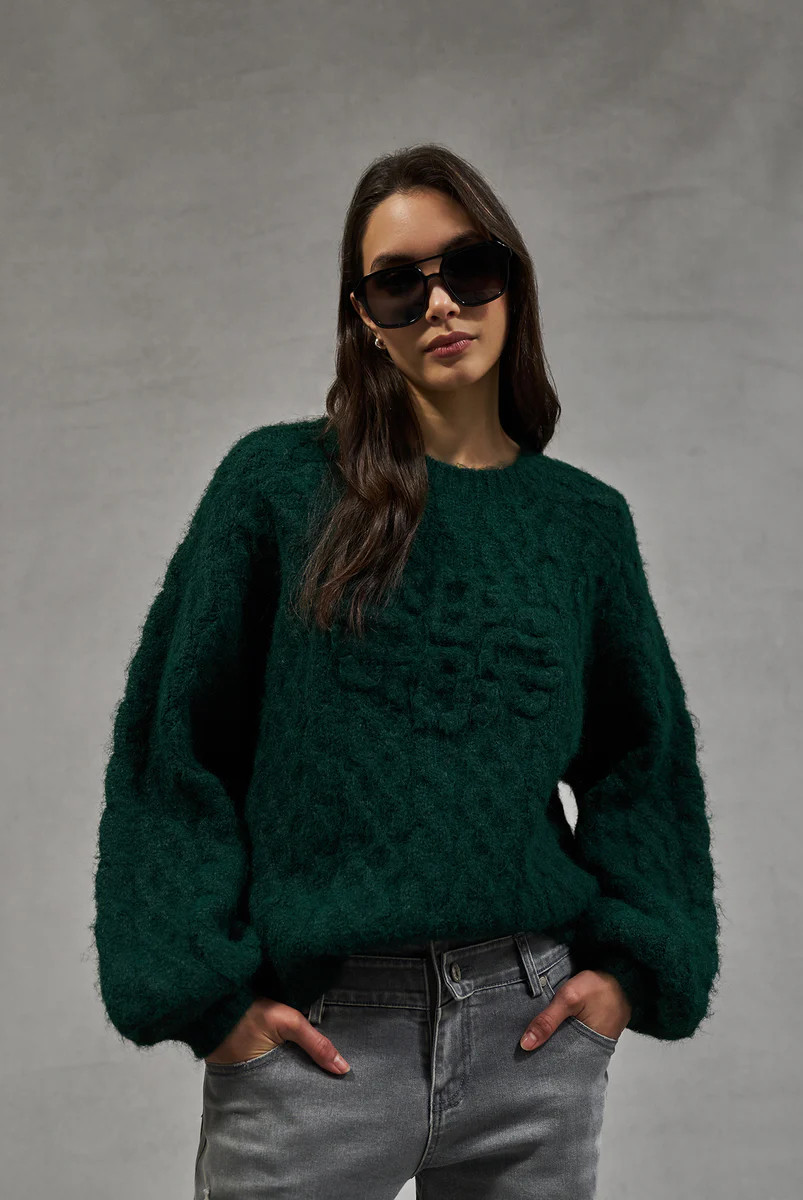 FLUFFY CABLE KNIT EMBLEM JUMPER - FOREST GREEN | The Couture Club