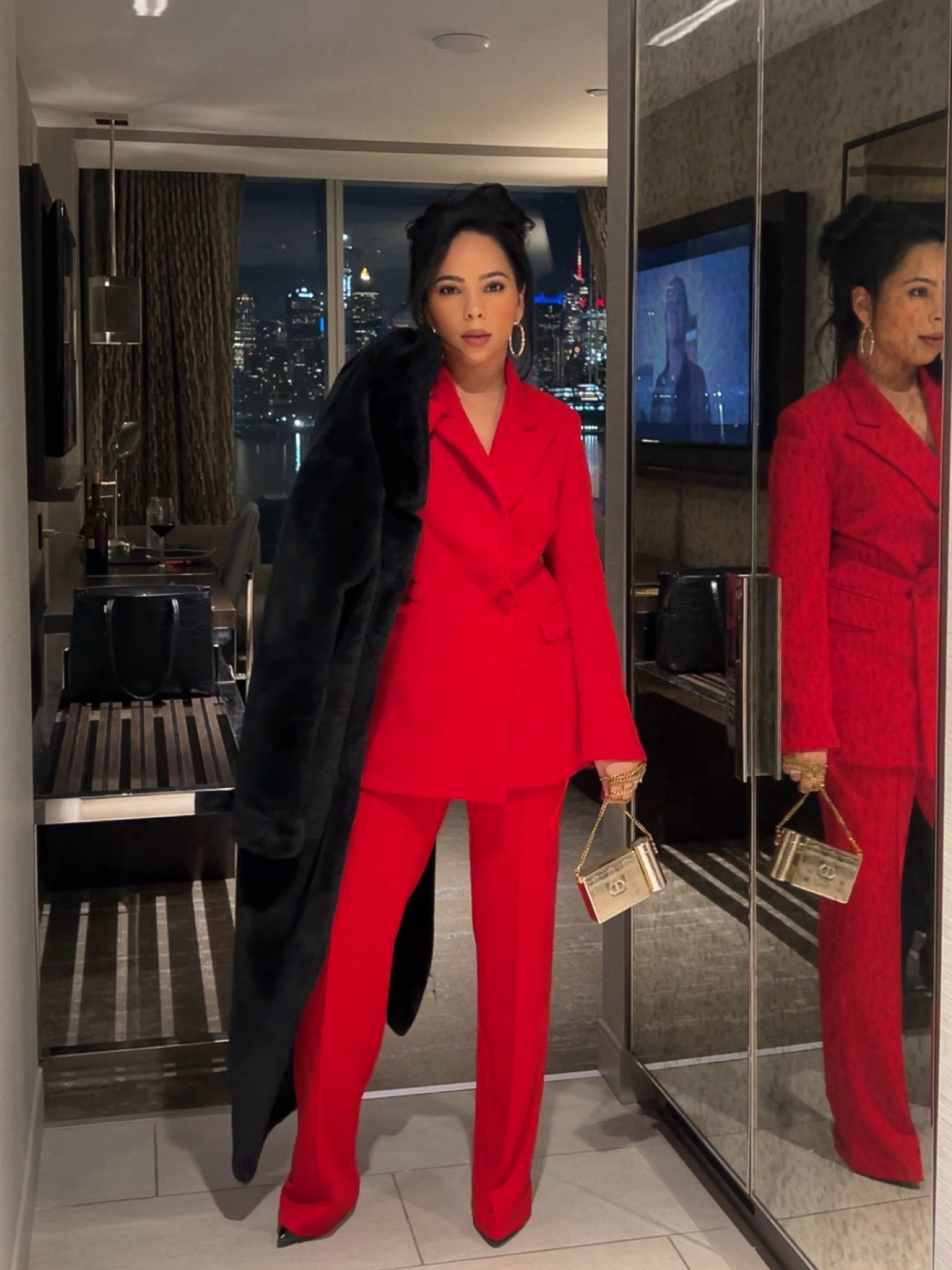 RED OUTFIT INSPO