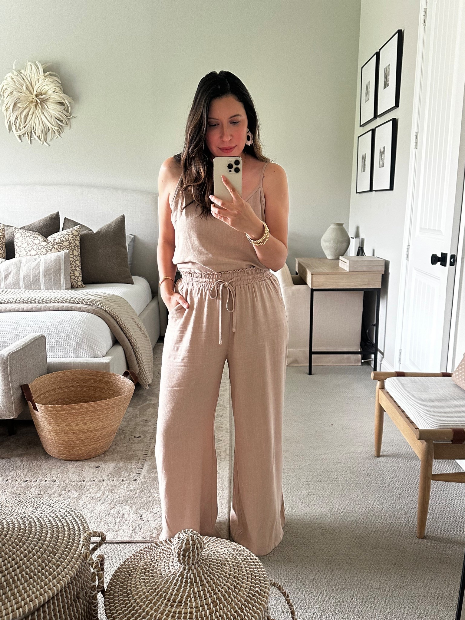 This Amazon set is so good! Great price point and quality. Super comfy, obviously. A go-to, effortlessly chic outfit. 

#LTKFindsUnder50 #LTKStyleTip #LTKMidsize