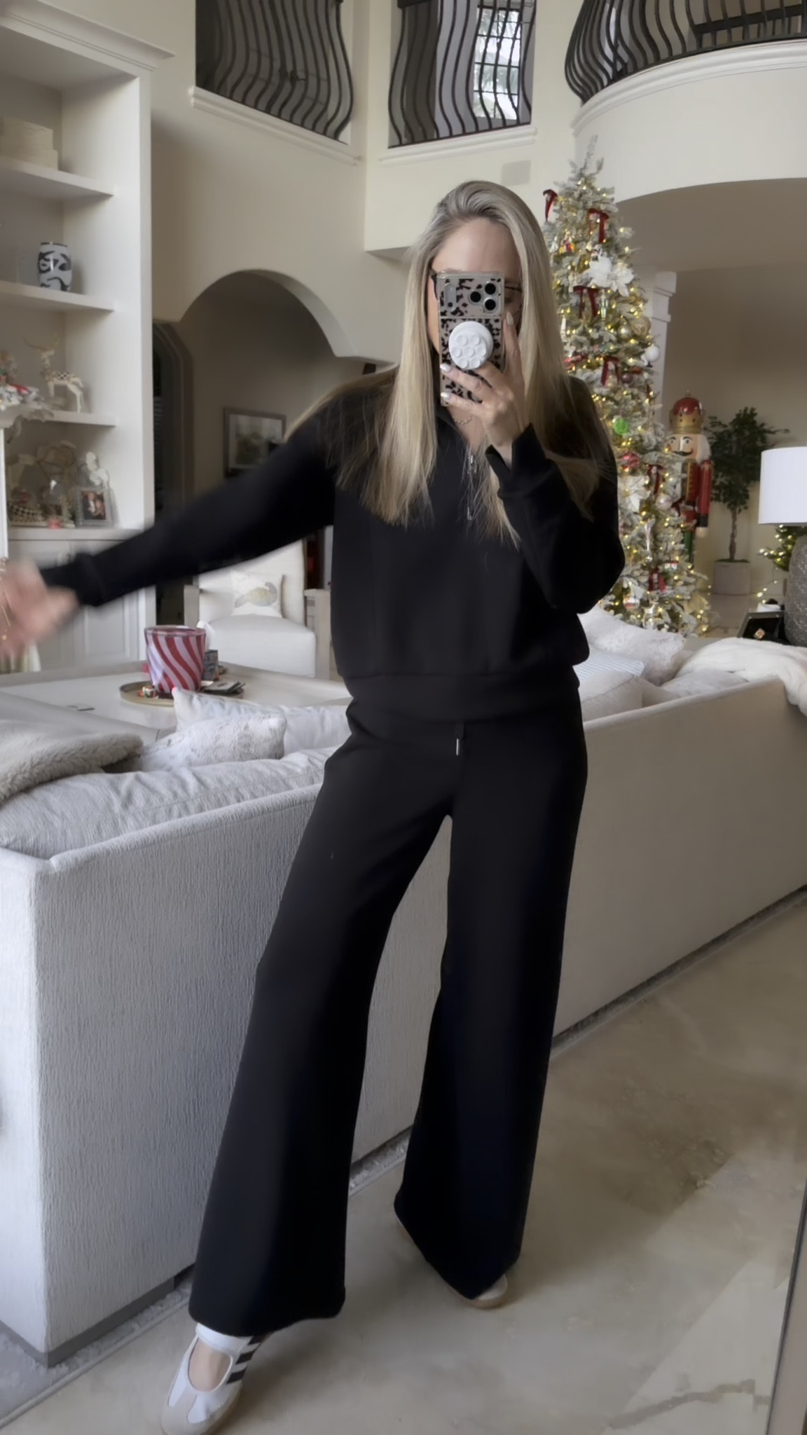 The perfect comfy set! Loving the different color AirEssentials 🩶

#LTKOver40 #LTKgrwm #LTKootd