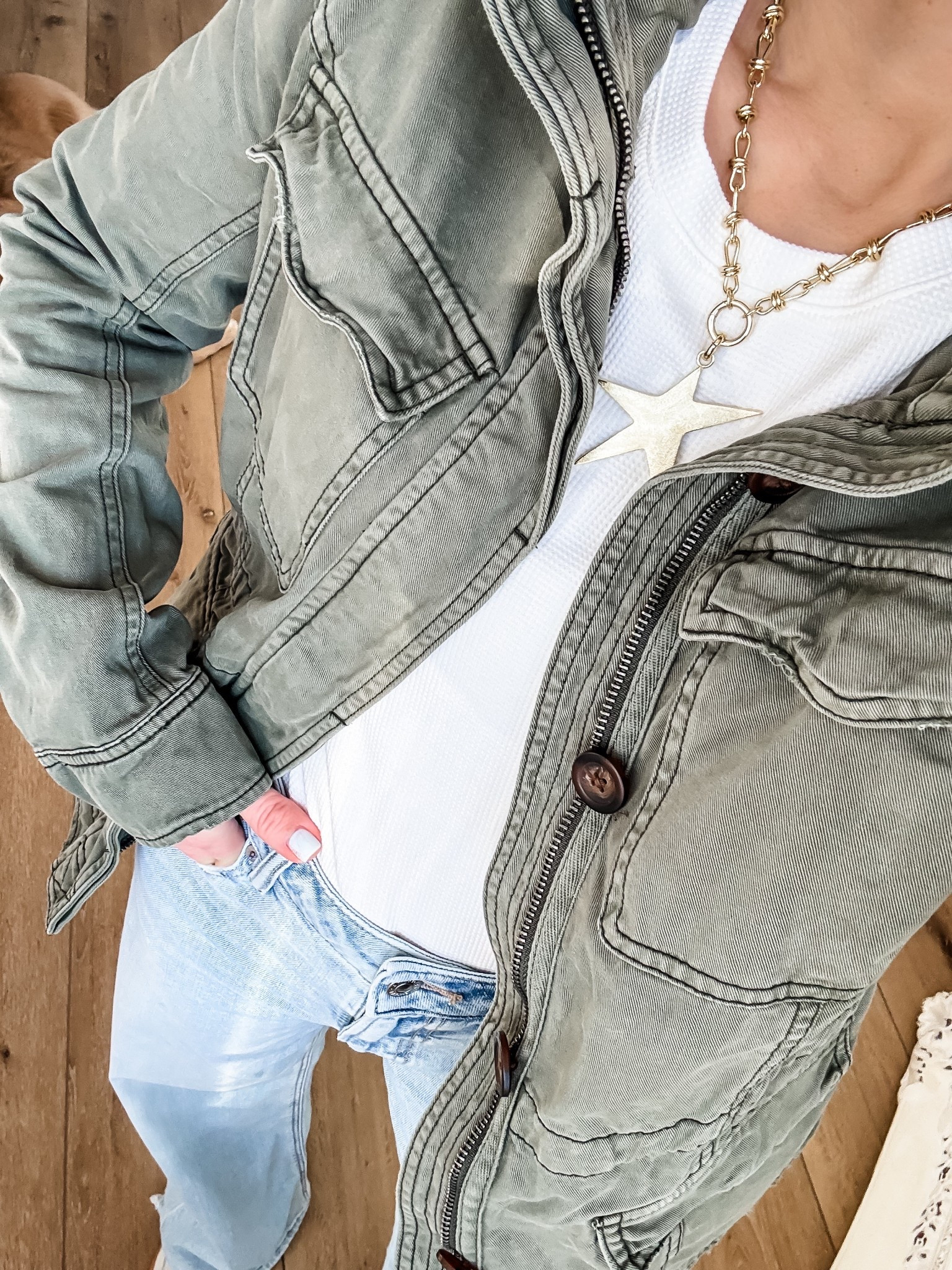 Jacket small. Baggy jeans 0 short. White top small. Adidas Sneakers size down. Jewelry code HOUSEOFLEO20. Reading glasses code TAMMY10AM. Bag code TAMMY15. 
￼
Spring jackets, utility jacket, Abercrombie jacket, star necklace

#LTKOver40