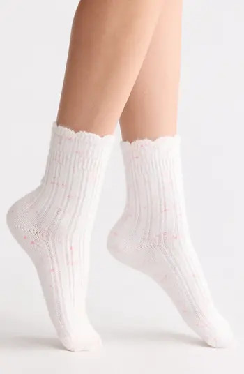 Cozy Scallop Crew Socks | Nordstrom