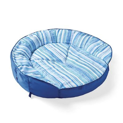 With our Lazy Day Hug Pet Pool Float, Fido can float in style - or stay cool as he lounges on dec... | Frontgate