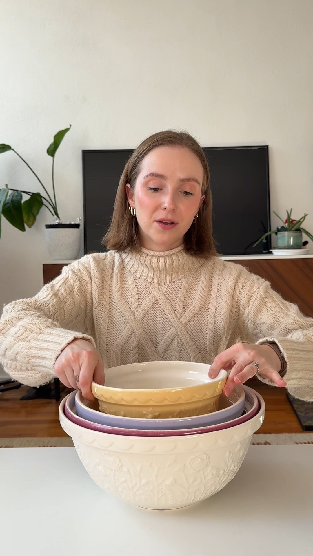 The prettiest floral ceramic mixing bowl set! Mason cash dishwasher safe and neat really well together 
Love baking with these and using them for sourdough proofing 


#LTKvlog #LTKHome #LTKSaleAlert