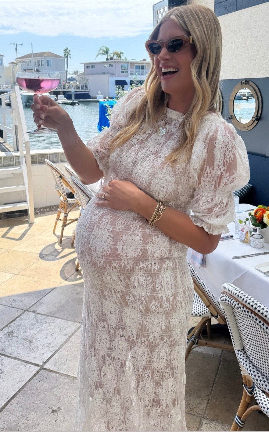 The best baby sprinkle dress! 🤍✨👶🏼

Wearing size small. 

#LTKBaby #LTKParties #LTKBump