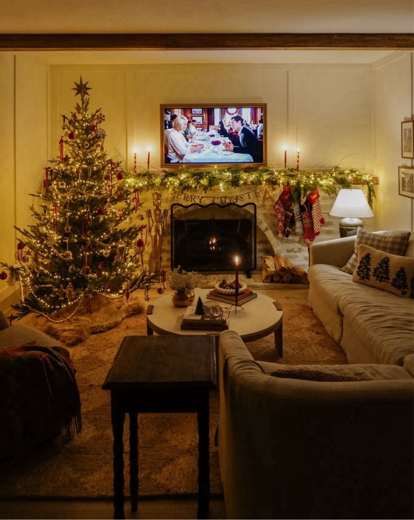 Can't wait to decorate for the holidays this year! In the meantime, here’s some inspo from last Christmas 🎄 
-
Christmas decor. Holiday decor. Christmas tree. Christmas Garland. 

#LTKHome #LTKHoliday #LTKSeasonal