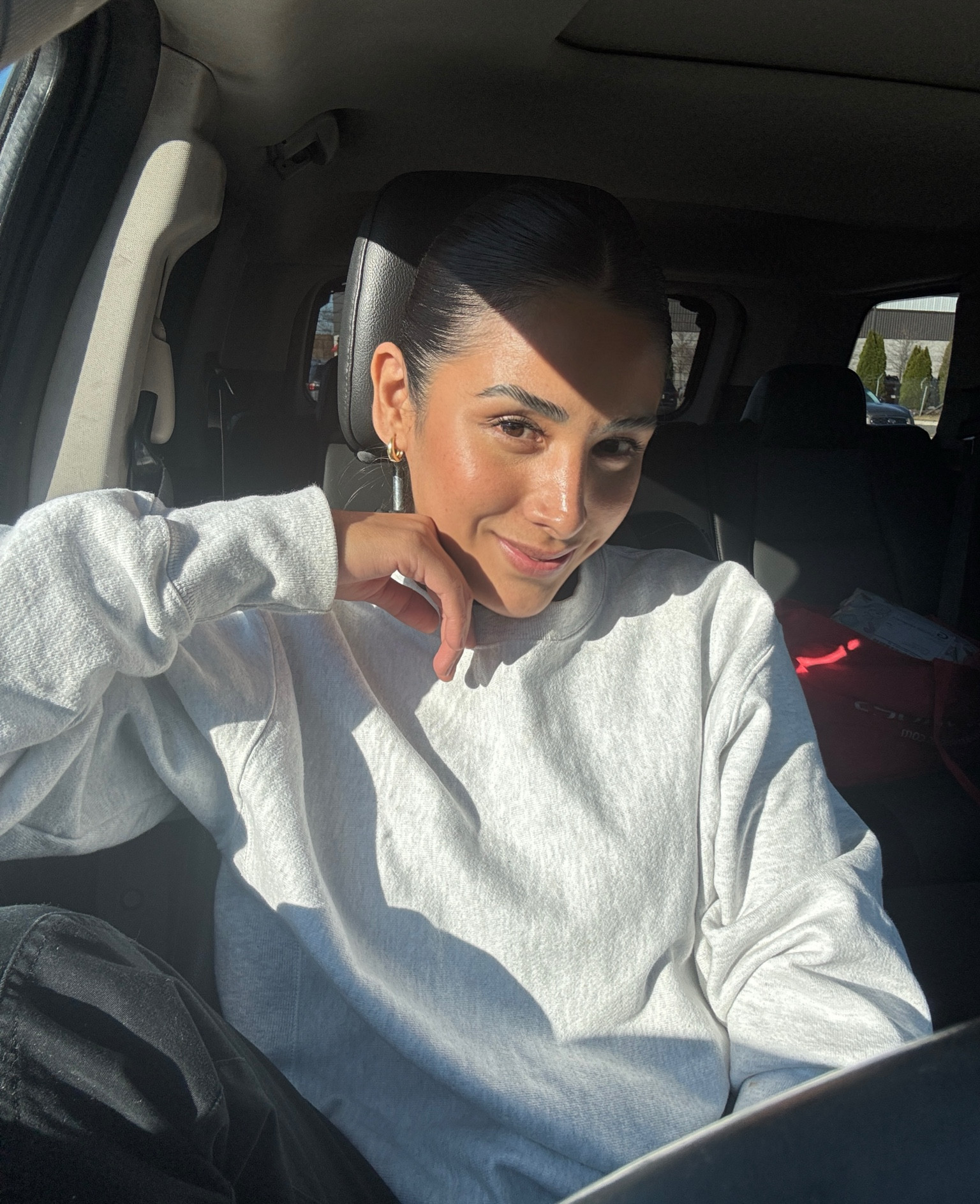 My fav look: simple and glowy makeup ☁️🪞✨💗

#LTKBeauty #LTKHoliday #LTKSeasonal