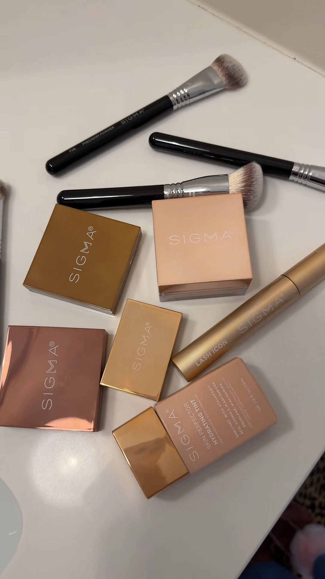 Sigma Beauty products are my go to for summer!! @Sigma Beauty 

#LTKBeauty #LTKdayinmylife #LTKmomlife