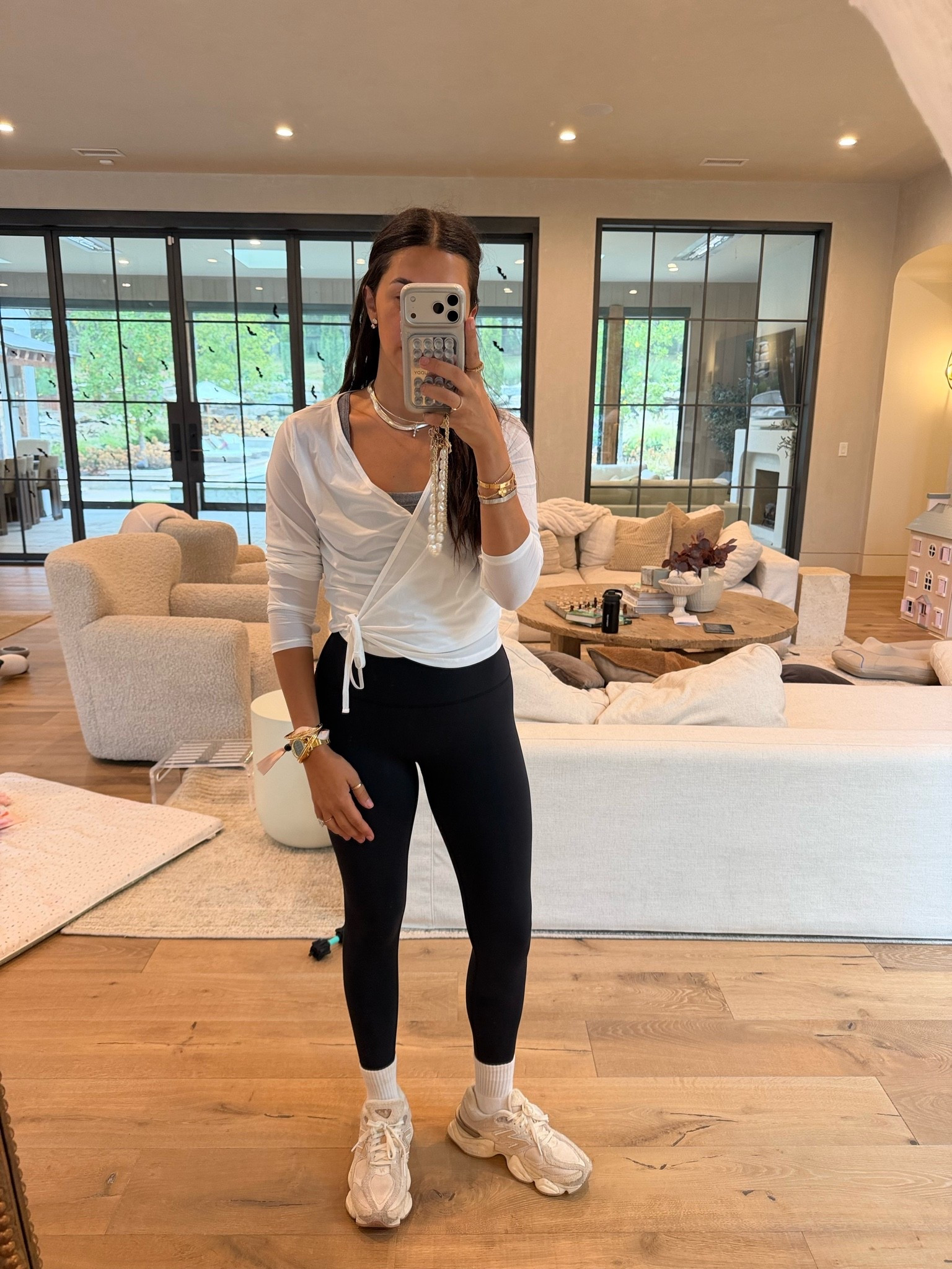 Loveee these set active leggings! Feels so good at a workout! 

White wrap: medium 
Bra: medium 
Leggings: medium 

Dressupbuttercup.com #dressupbuttercup #dederaad

#LTKootd #LTKmomlife #LTKSeasonal