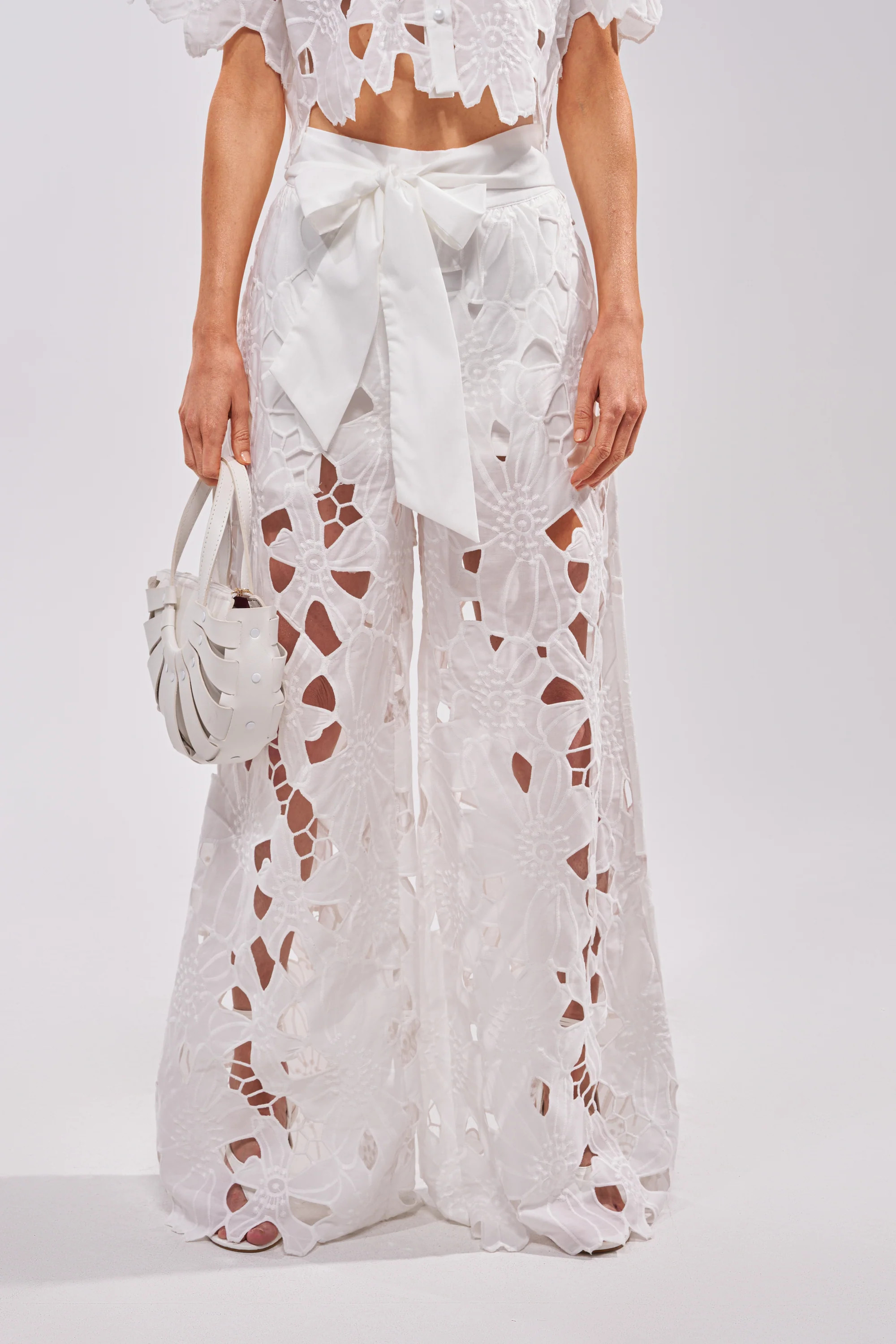 DOLLY FLORAL PALAZZO PANT IN WHITE | AKIRA