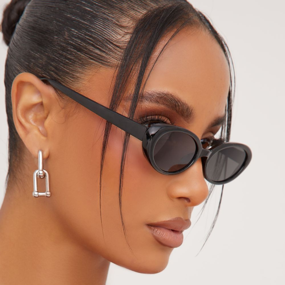 Thin Oval Sunglasses In Black | EGO (UK)