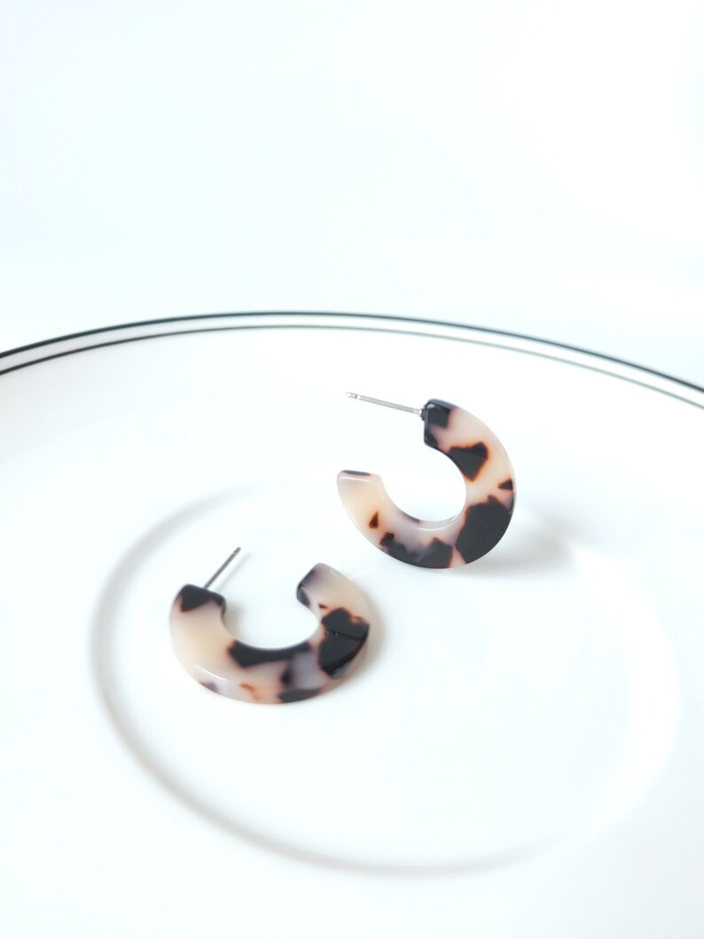 Grace Dainty Tortoise Hoop Earrings, Minimalist Resin Hoop Earrings, Tortoiseshell hoops, BFF Gif... | Etsy (US)