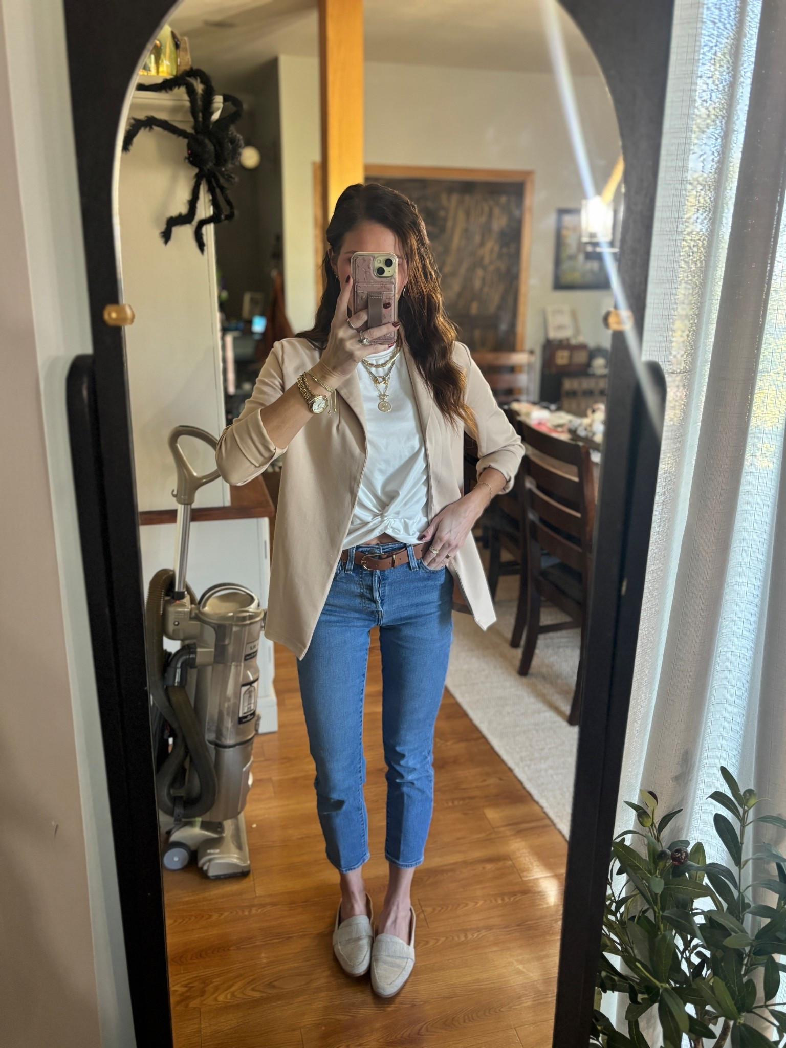 Casual blazer ootd!

#LTKSeasonal #LTKFindsUnder50 #LTKSaleAlert