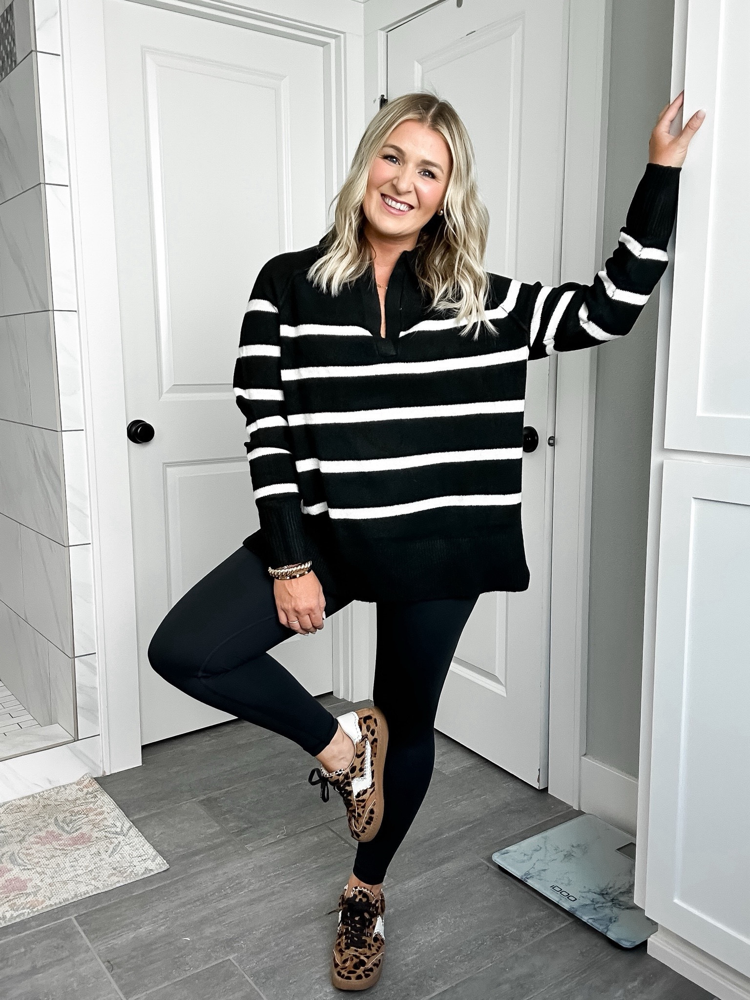 Super easy fall outfit, perfect for running errands! 

Aerie sweater - Fall fashion - Style tips - Outfit inspo - Fall sale 

#LTKFallSale #LTKStyleTip #LTKSeasonal