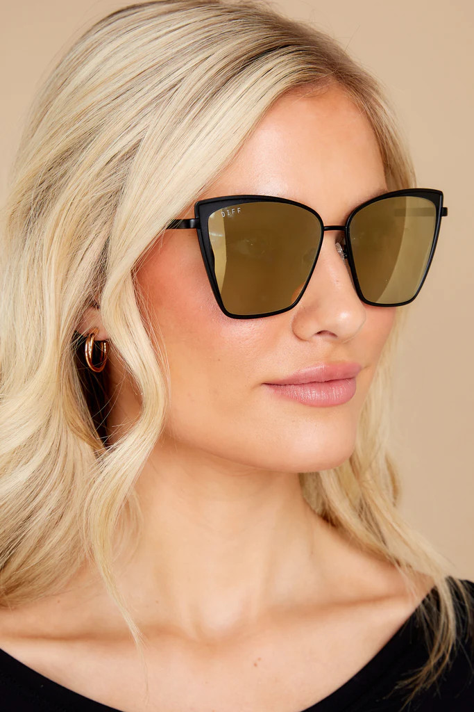 Becky Matte Black Gold Mirror Sunglasses | Red Dress 