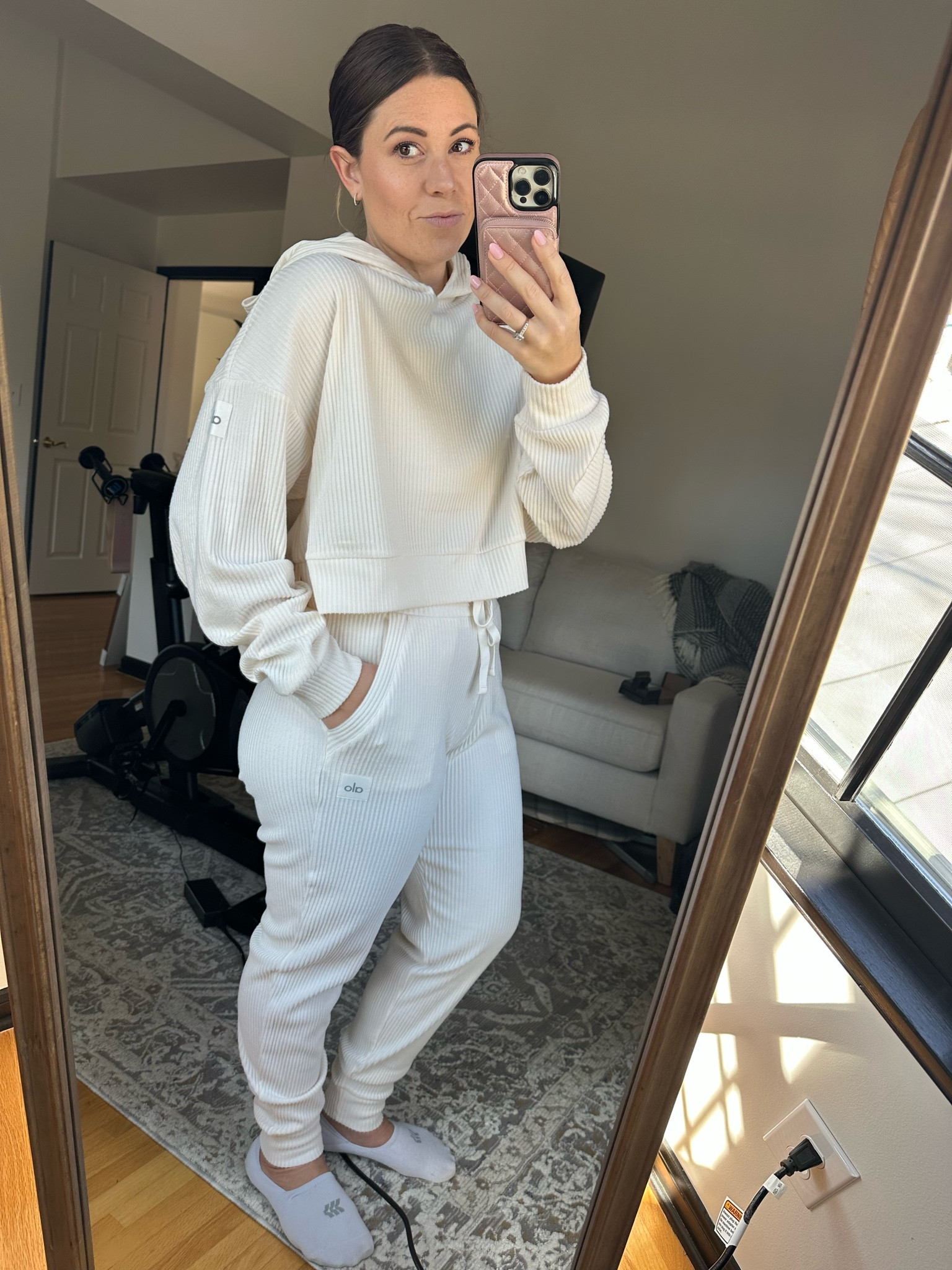 Obsessed with my new set from alo 

#LTKFitness #LTKActive