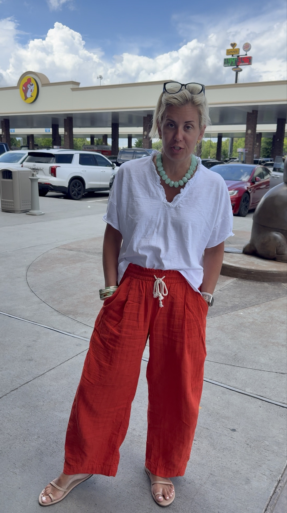 Today’s travel OOTD

Petite top
Small pants
8 shoes


#LTKootd #LTKTravel #LTKPetite