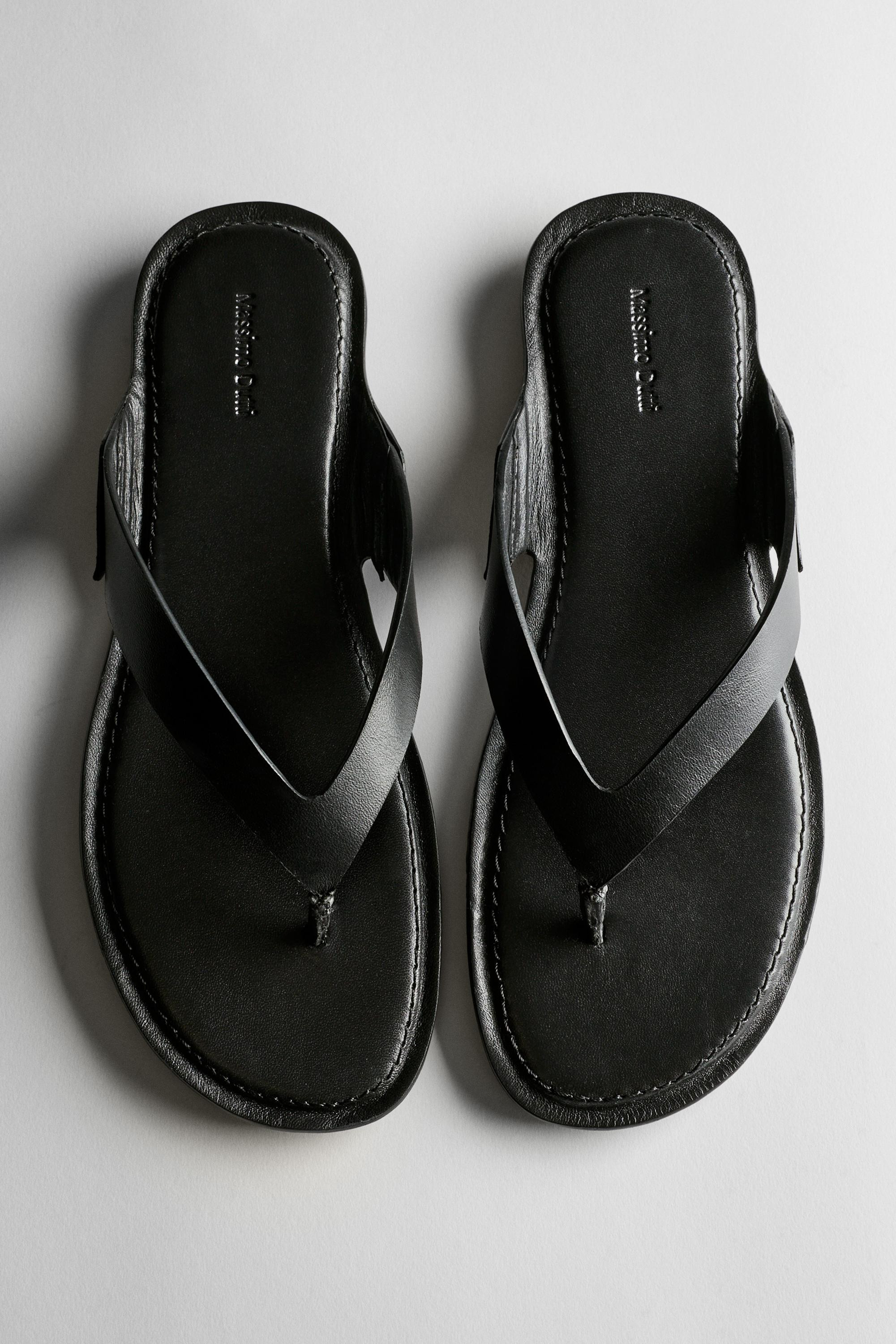 Leather lining and insole . Toe separator. Includes STARFIT\u00ae insole: Technical foam insole. ... | Massimo Dutti US