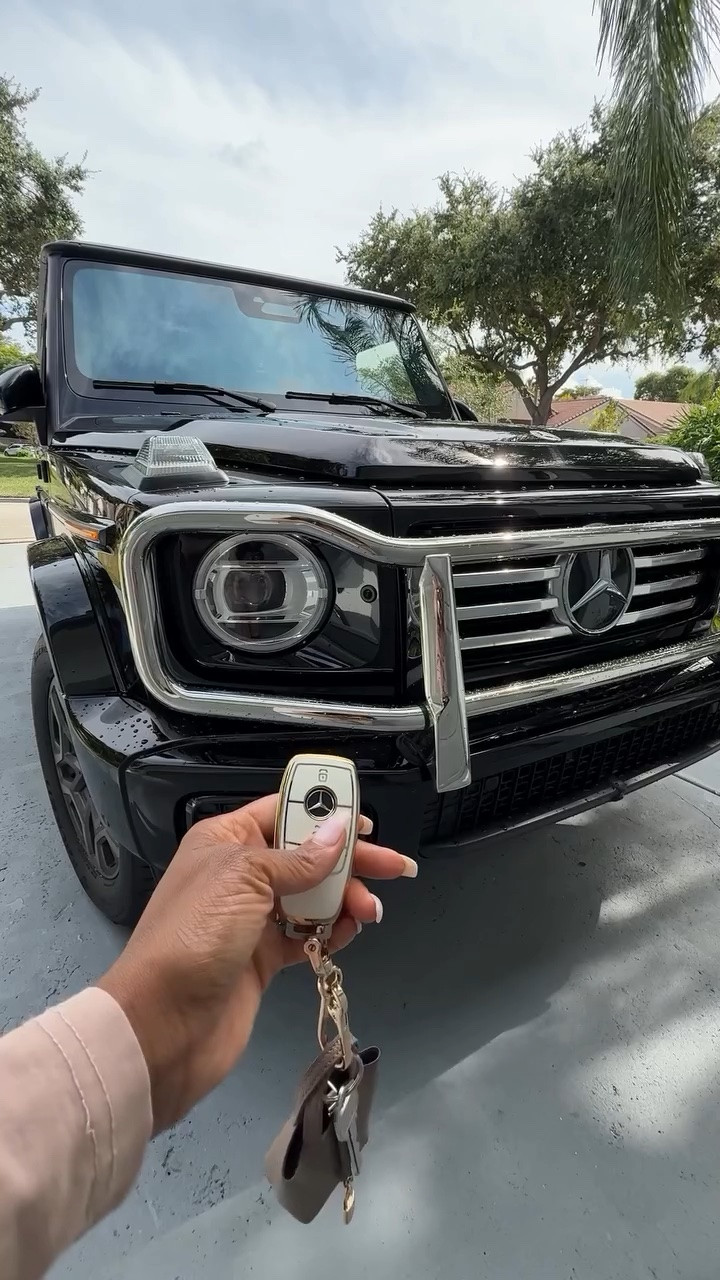 🚗 Amazon Prime is the perfect time to stock up on the car essentials you’ll actually use. I’ve linked some of my favorite must-haves that help keep my car clean, organized, and ready for everyday life. From practical organizers to gadgets that make driving easier, these are all products I genuinely recommend. Don’t miss the Prime deals before they’re gone!

🚨Amazon Prime es el momento perfecto para aprovechar en esos esenciales para el carro que hacen la diferencia. Te dejé mis favoritos para mantener el vehículo organizado, limpio y mucho más práctico. ¡No dejes pasar estas ofertas antes de que terminen!

Shop the links below.

Follow me on Instagram and YouTube @kirasfashionfinds

#LTKSaleAlert #LTKvlog