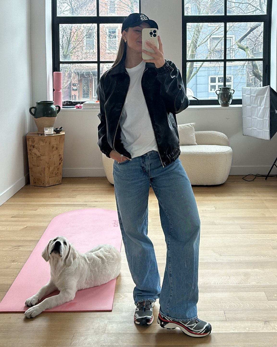 effortlessly cool ootd 🤍👖👟

#LTKstyletip #LTKbump #LTKSeasonal
