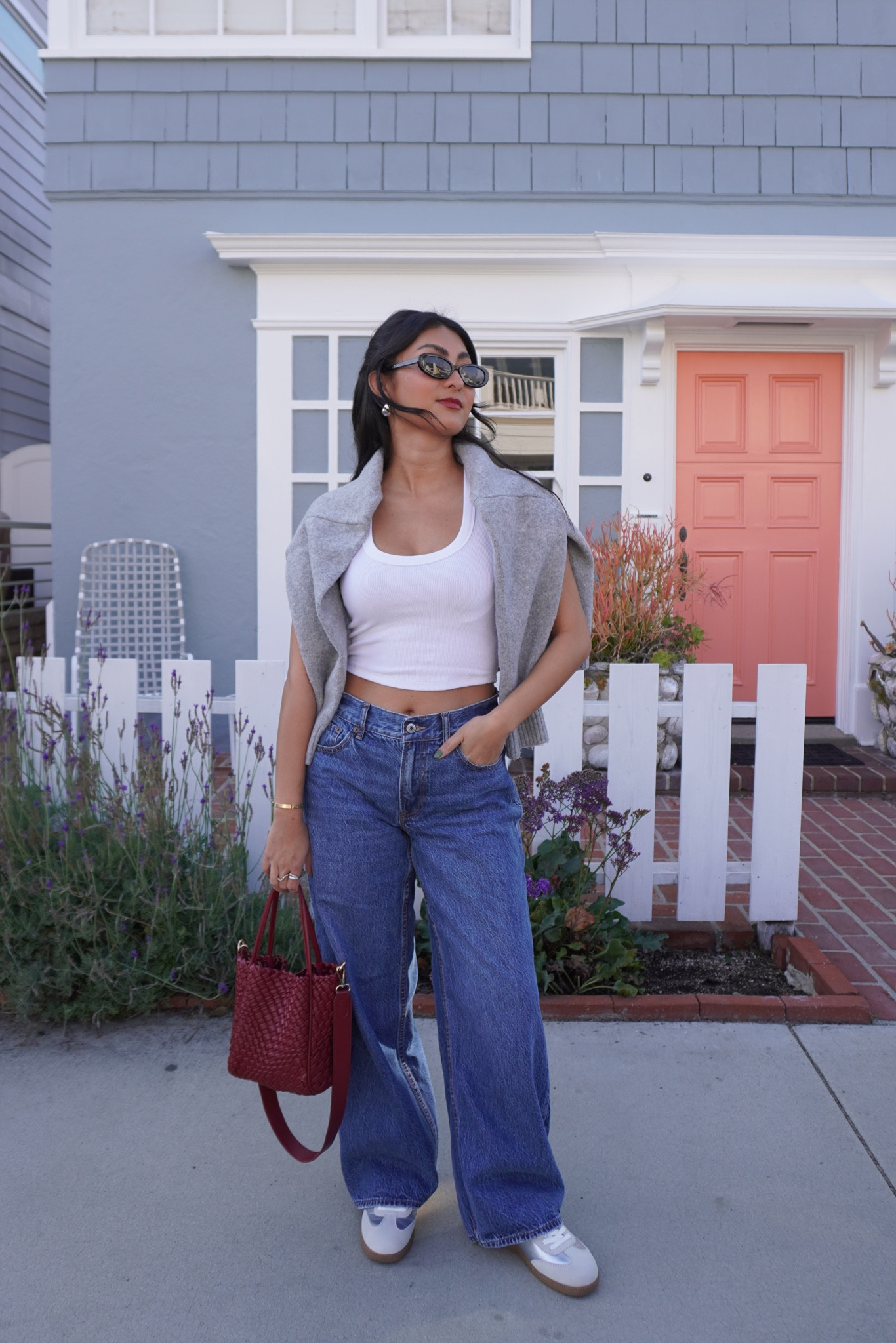 Perfect low rise loose jeans💙

#LTKSaleAlert #LTKStyleTip #LTKPetite