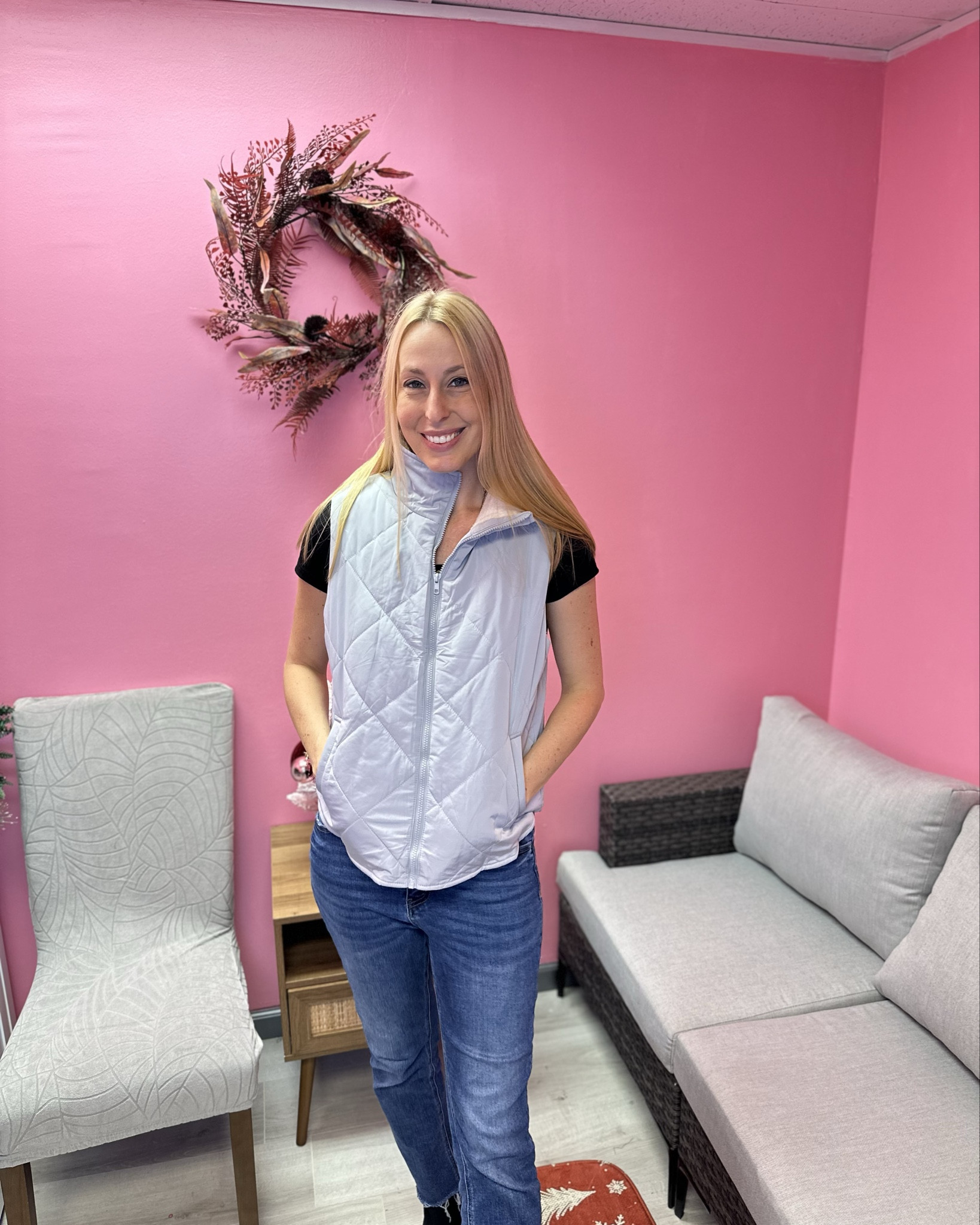 Light grey zip up vest 
🤍it is fleece lined inside for extra warmth 
🤍it has no stretch but is loose fitting 
🤍 fits true to size, wearing size small and I am 5’10”

#LTKFindsUnder50 #LTKFindsUnder100 #LTKTall