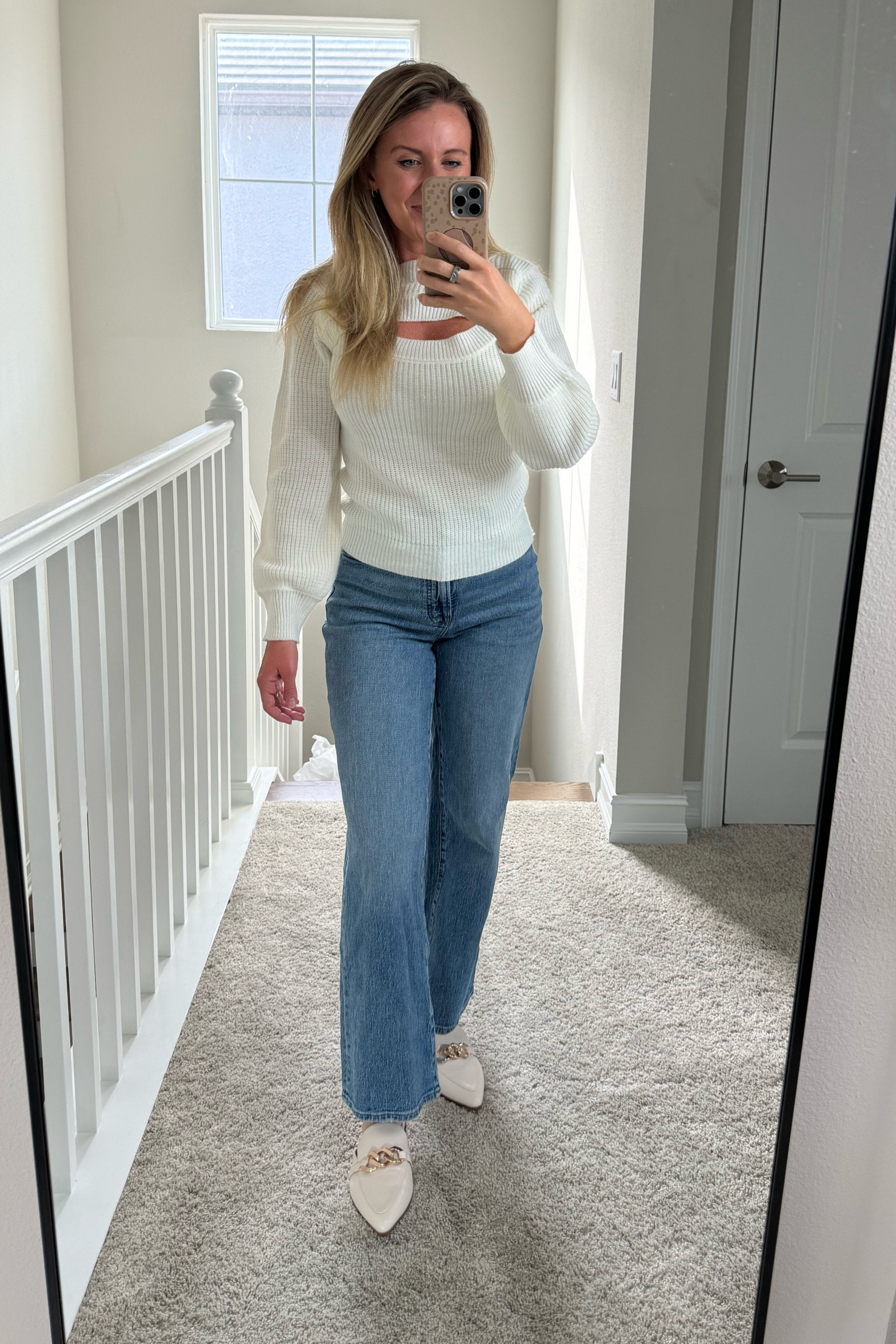 Winter white, warm and cozy

#LTKfindsunder100 #LTKstyletip #LTKSeasonal