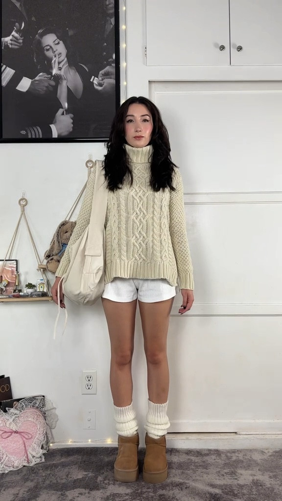 How to dress like a scandinavian girl. Og brands: 

sweater - 525 america heritage 1984
shorts - brandy melville