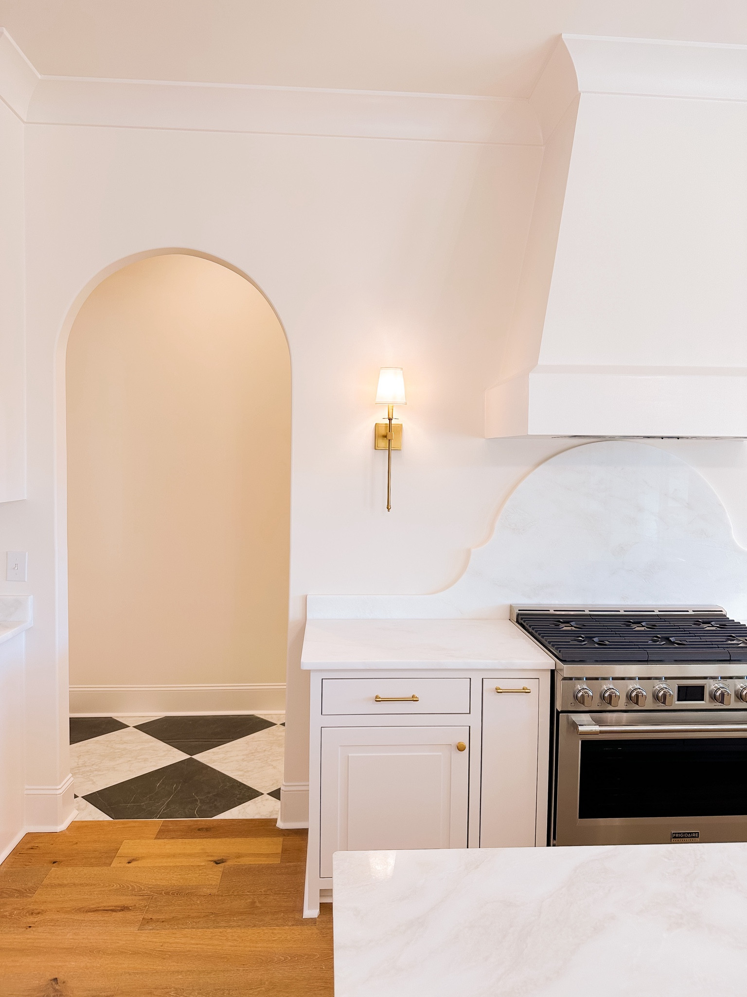 Kitchen scones / kitchen lanterns / visual comfort / light fixtures / kitchen design / gold sconce 

#LTKstyletip #LTKhome #LTKfindsunder100