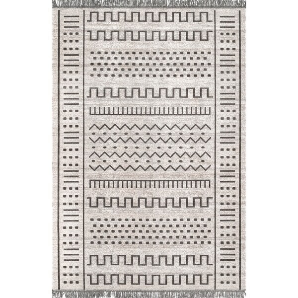 nuLOOM Transitional Native Tribal Indoor/ Outdoor Tassels Area Rug - 6' 7" x 9' - Light Gray | Bed Bath & Beyond