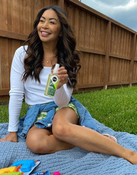 Good weather is here which means more time outside which also means more mosquitoes to fight off! #ad Don't be caught without your STEM mosquito spray! It's formulated with botanical extracts to keep mosquitoes away, it has no added dye, fragrance, or chemical odors. It's harsh on mosquitoes but safe around humans and pets when used as directed! @target @stemforbugs #STEMforbugs #target #targetstyle #targetpartner