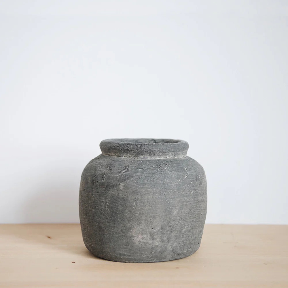 Rustic Vessel Vase | Roan Iris