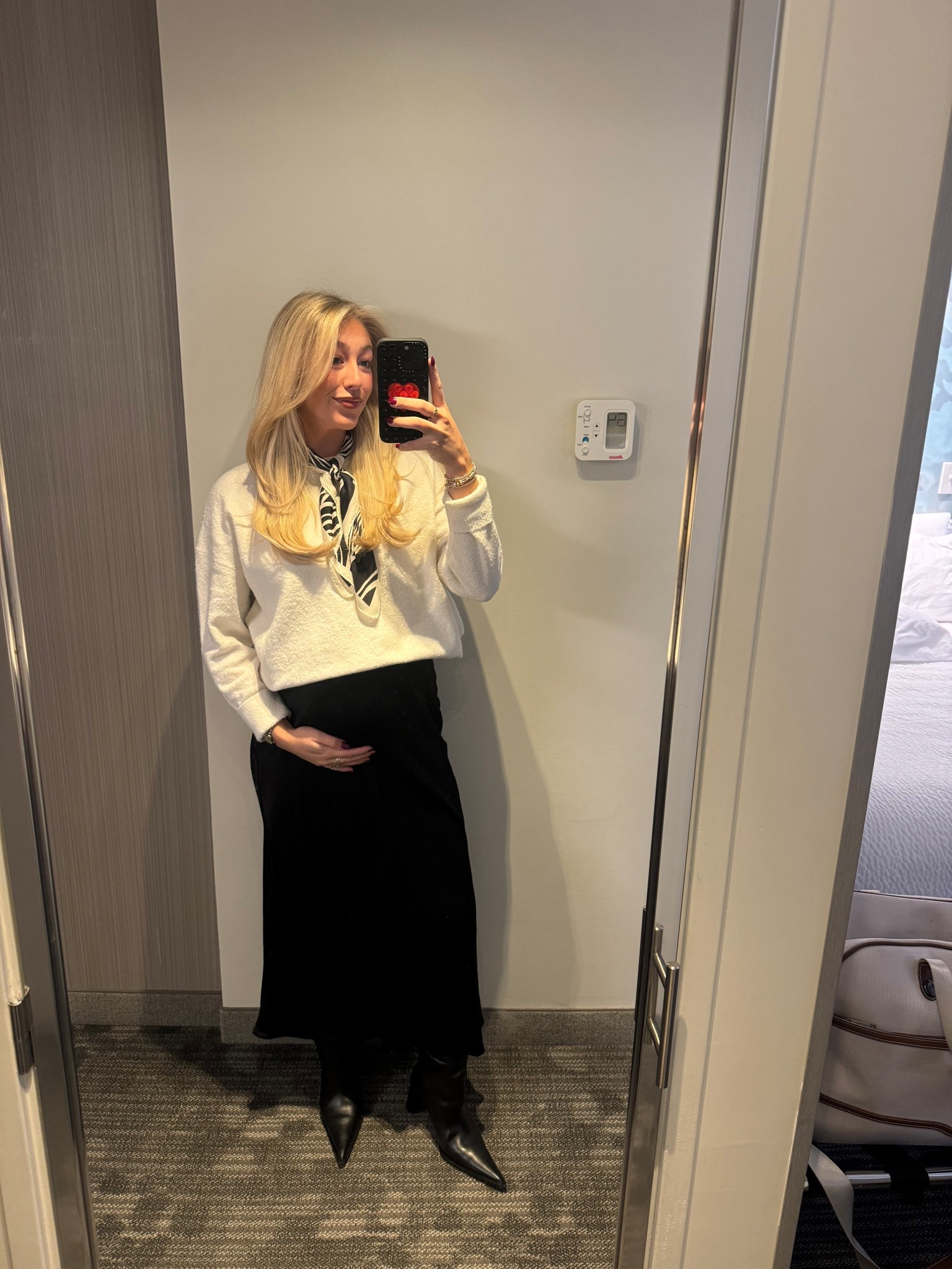 Perfect transitional work to night out outfit. Also super easy for bump or no bump! 

Wearing a large skirt 
Small top  

#LTKFindsUnder100 #LTKWorkwear #LTKBump