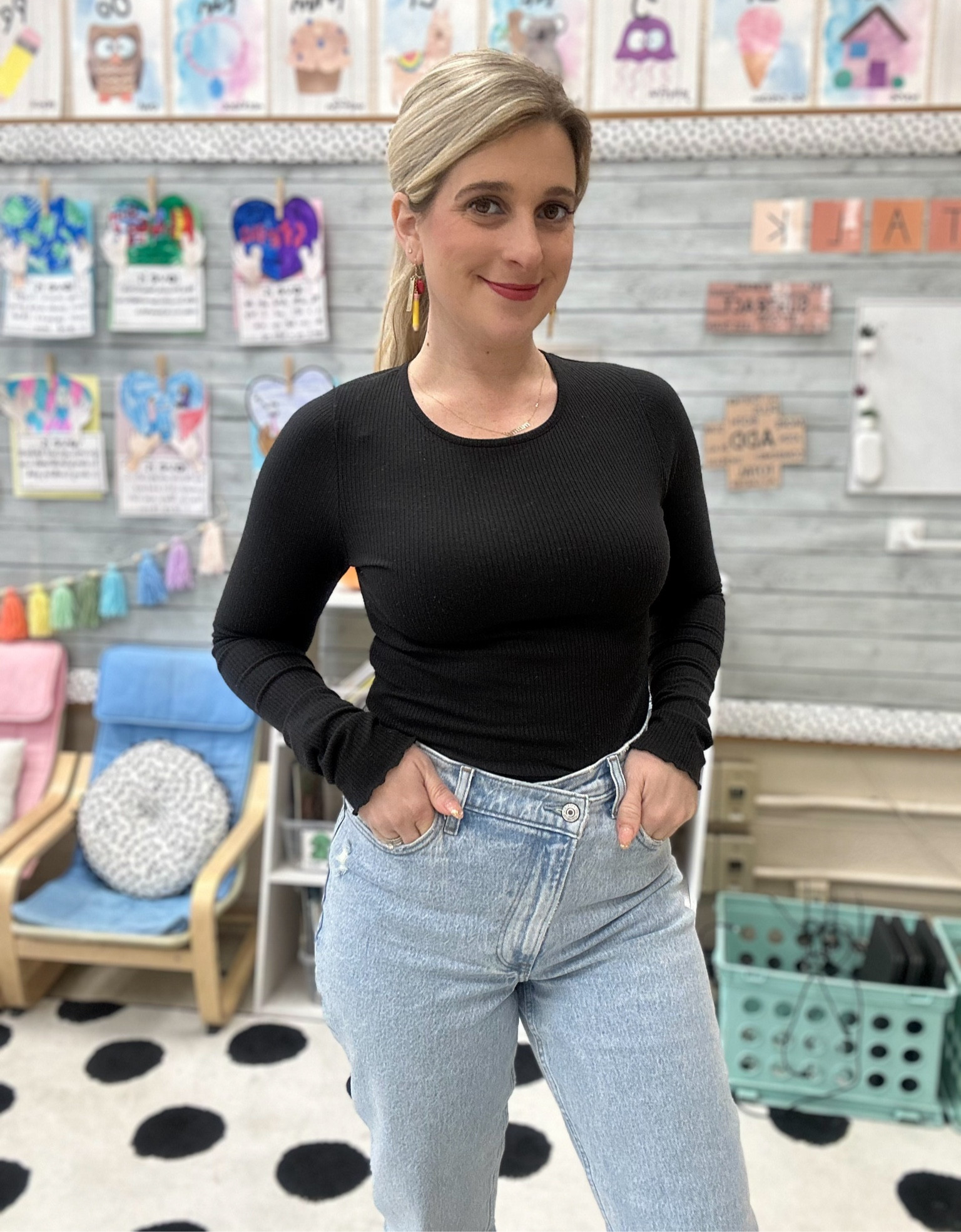 That angled front is perfect for curves and so flattering !!! 




#LTKfindsunder100 #LTKSeasonal #LTKstyletip