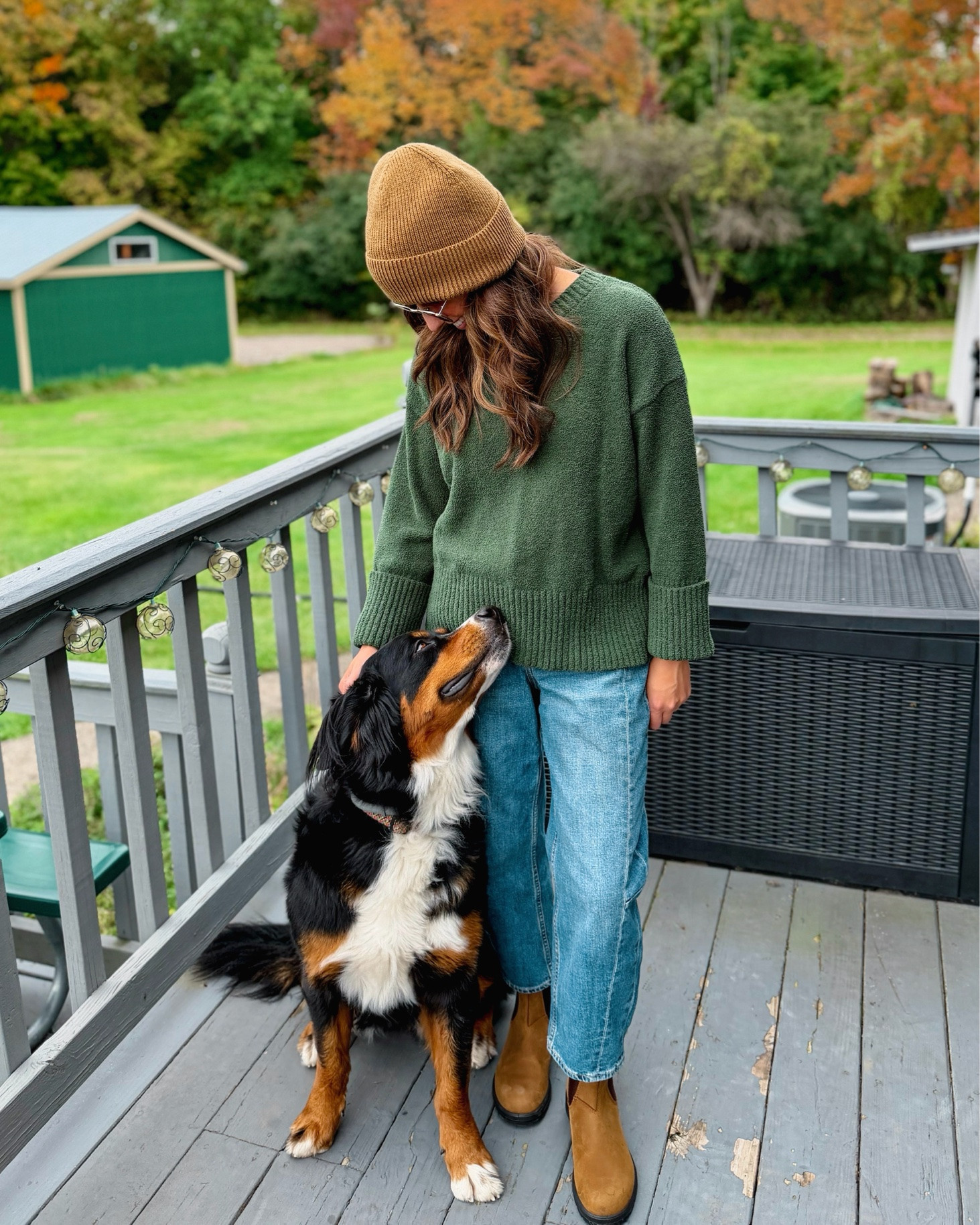 Earth toned fall outfit (sweater and barrel jeans)🌲🍂

xs in my sweater, 0 petite in my barrel jeans and 6.5 in my blundstone boots
