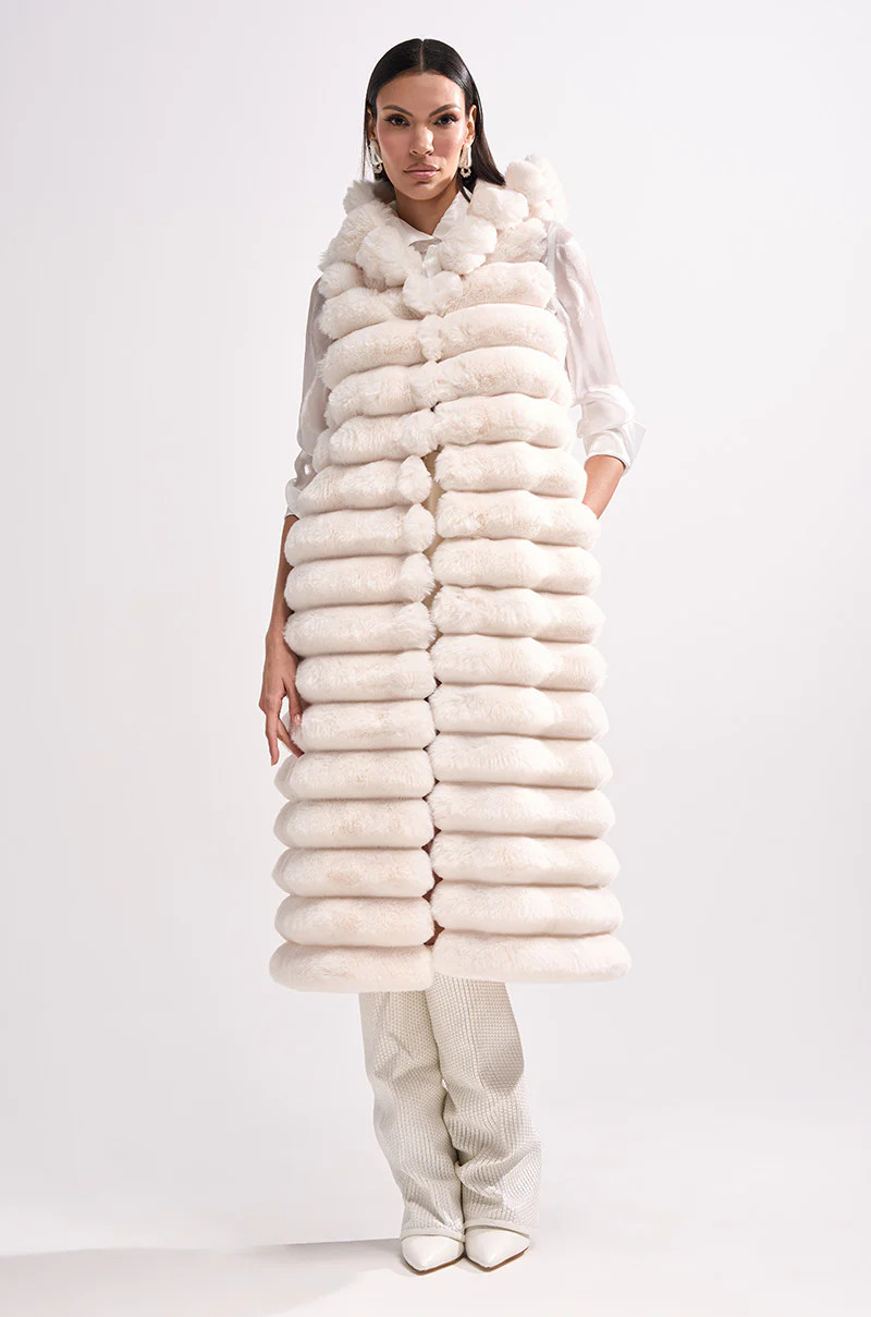 POPPY FAUX FUR HOODED VEST | AKIRA