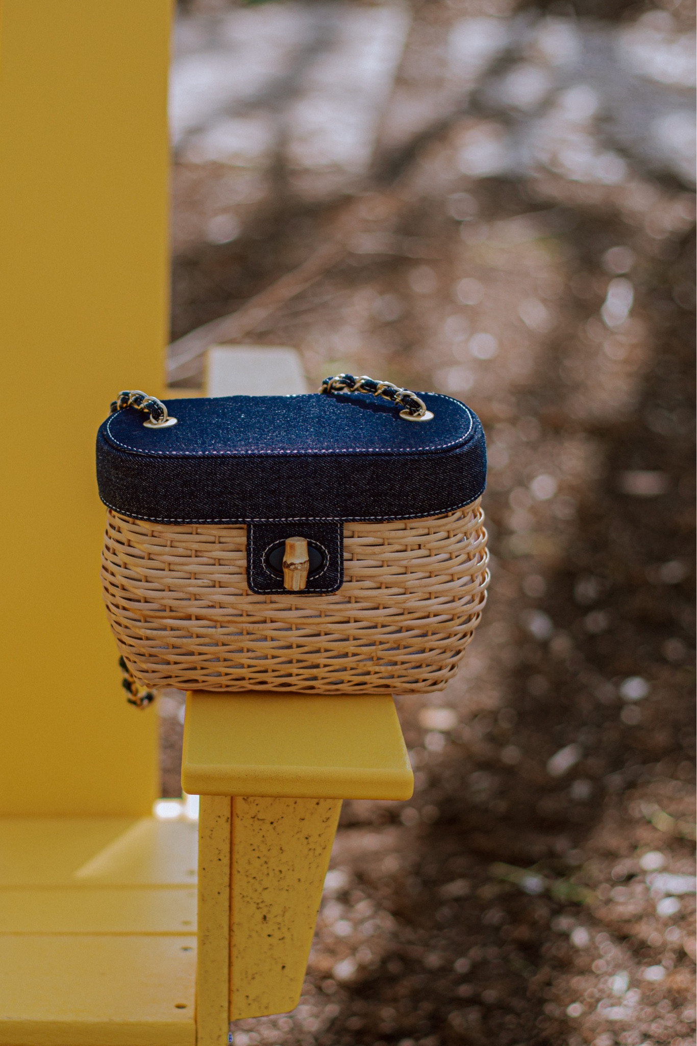 The perfect 👌🏿 wicker bag
Code : DADOUCHIC20

#jmclaughlin 

#LTKItBag #LTKShoeCrush #LTKStyleTip