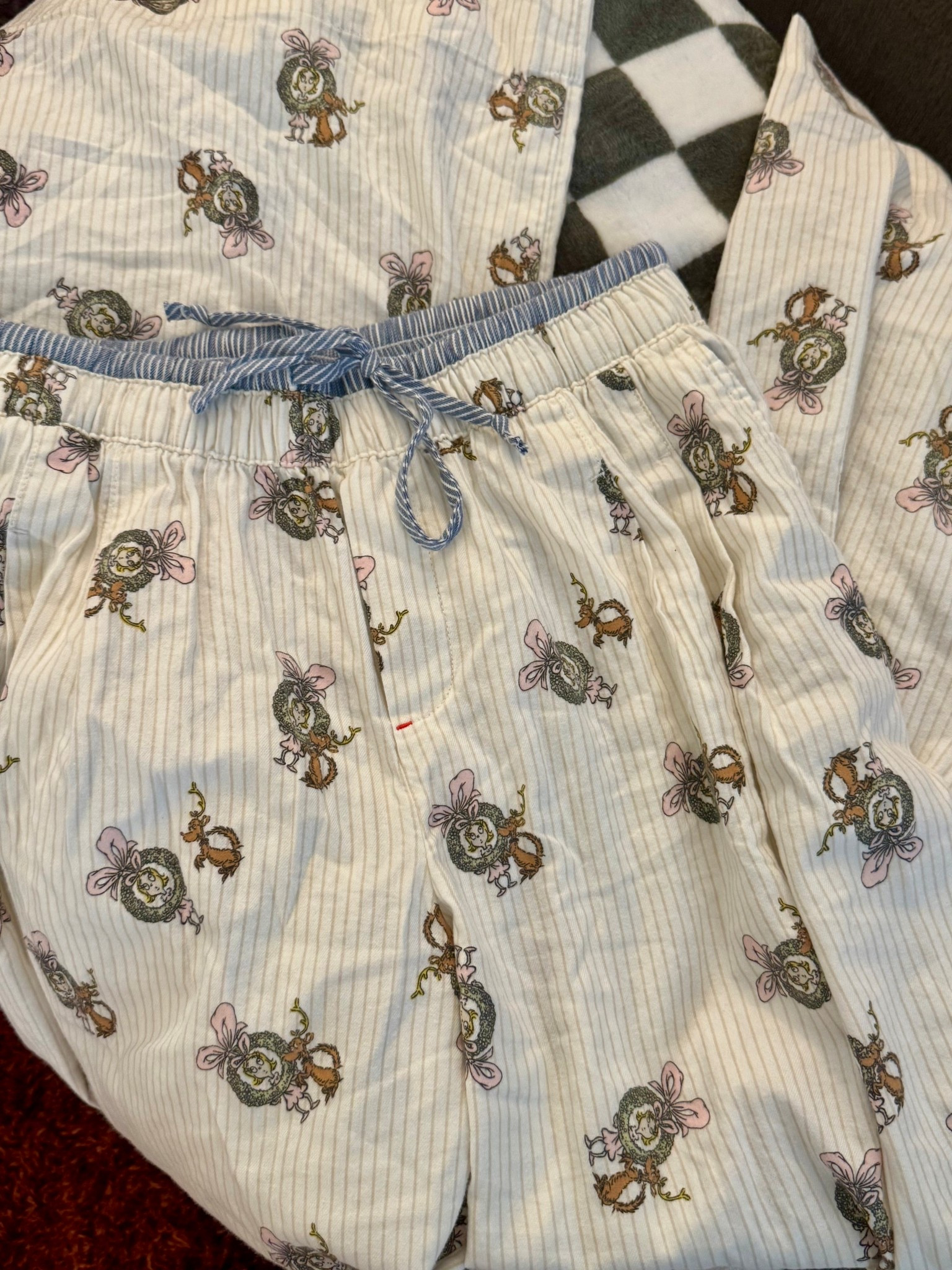 This years Christmas Pjs
#grinch

#LTKGiftGuide #LTKSeasonal #LTKHoliday