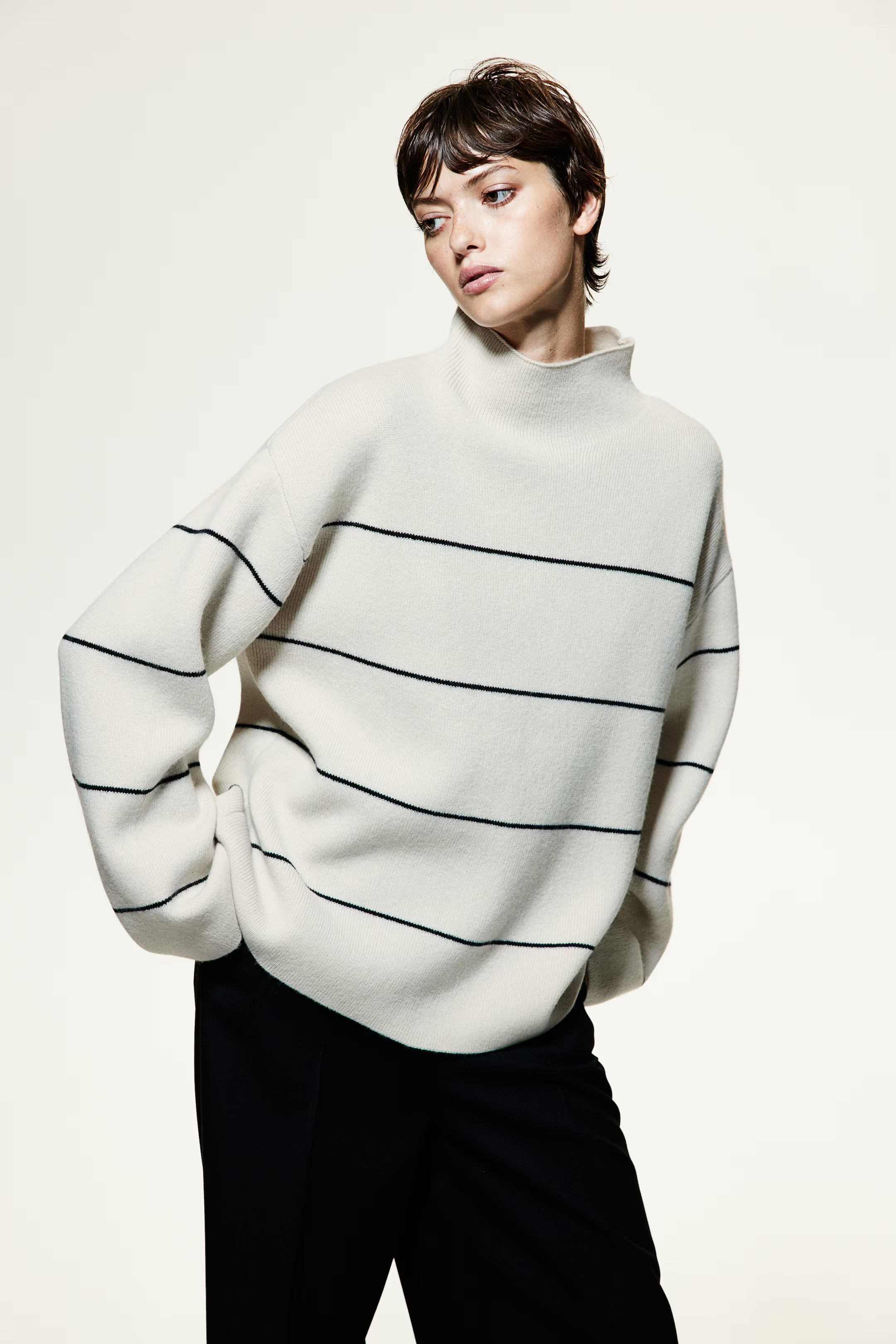 Wool-blend turtleneck jumper | H&M (UK, MY, IN, SG, PH, TW, HK)