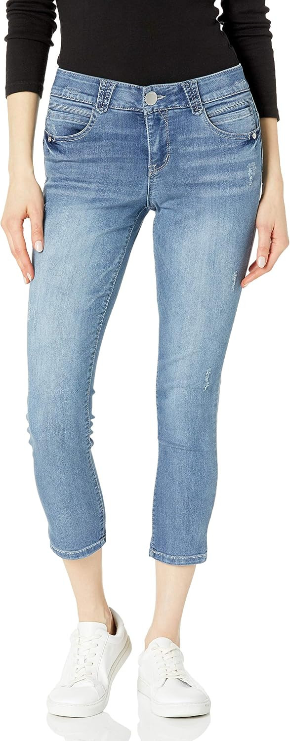 Democracy Women's Ab Solution Crop | Amazon (US)